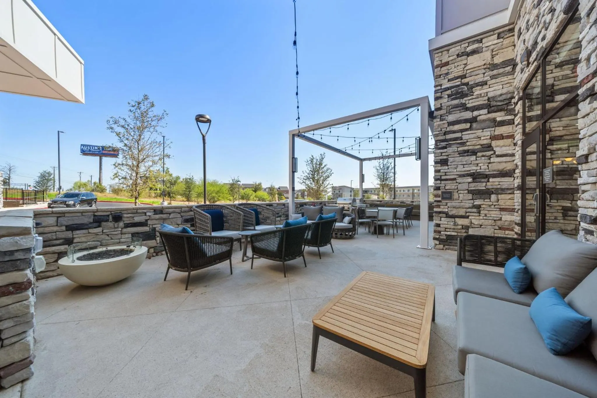 Patio in Homewood Suites By Hilton Austin Airport