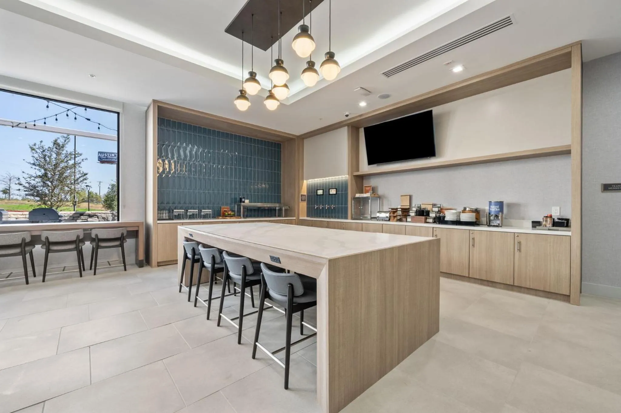 Breakfast in Homewood Suites By Hilton Austin Airport