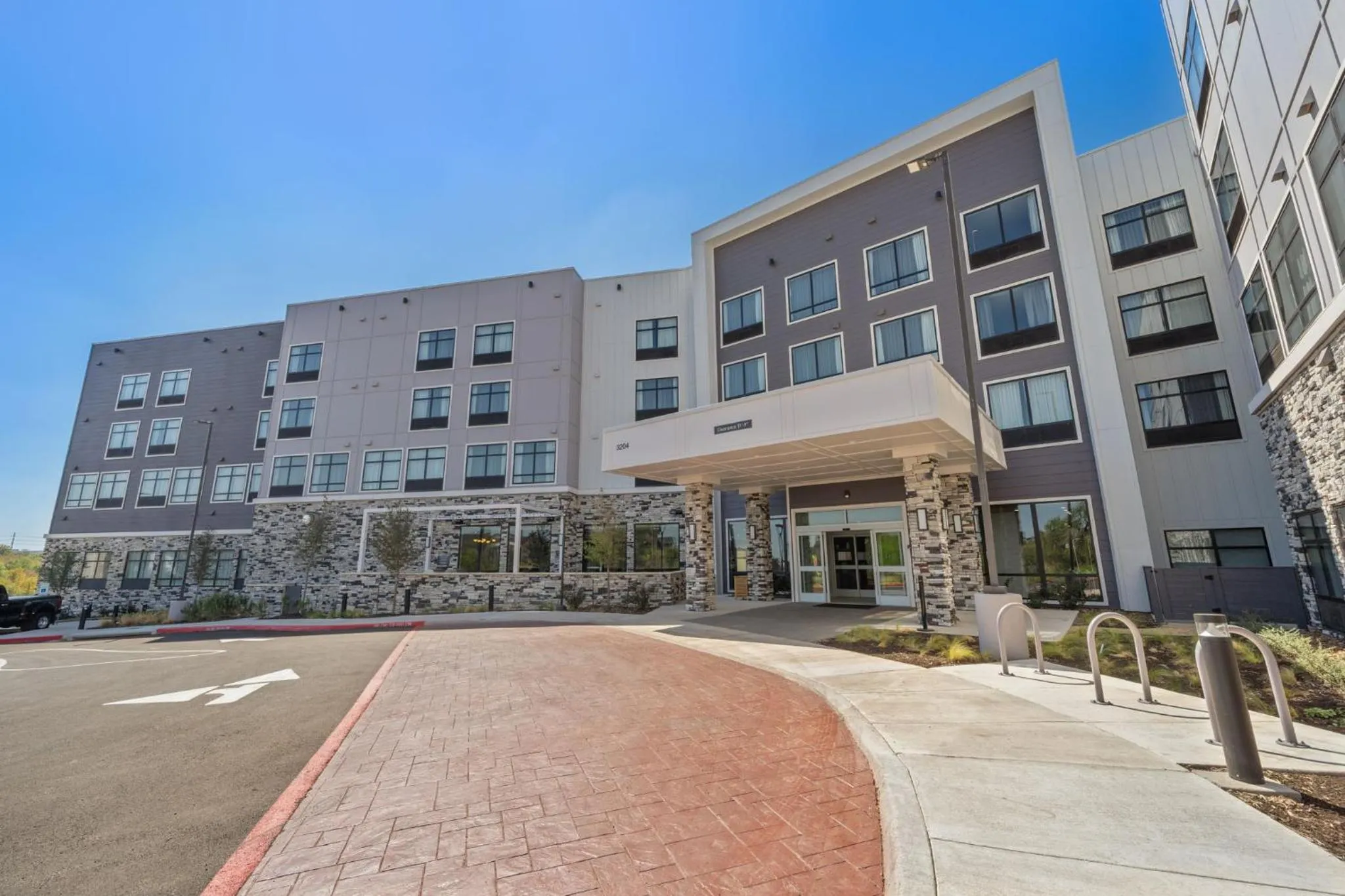 Facade/entrance in Homewood Suites By Hilton Austin Airport
