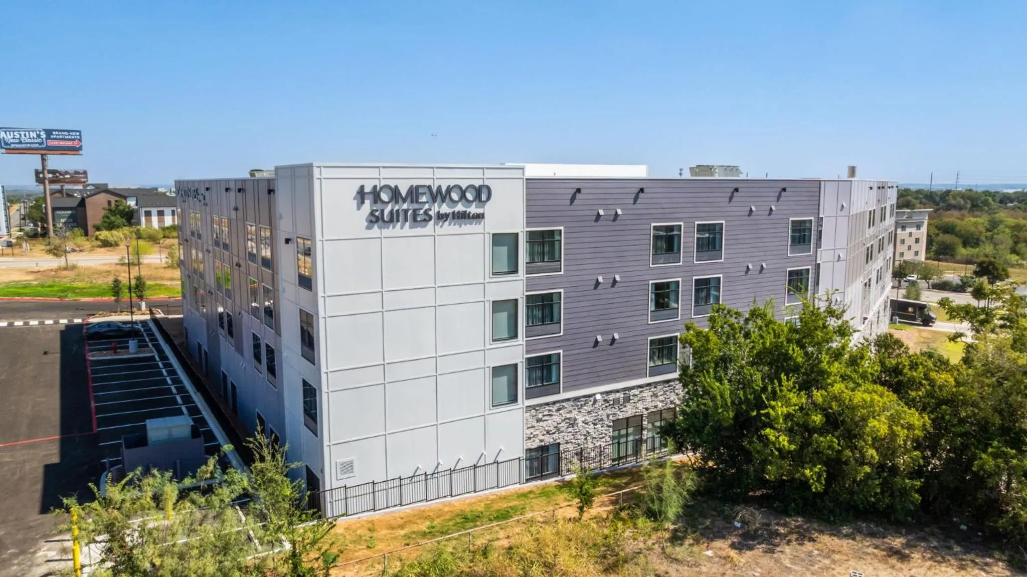 Property building in Homewood Suites By Hilton Austin Airport