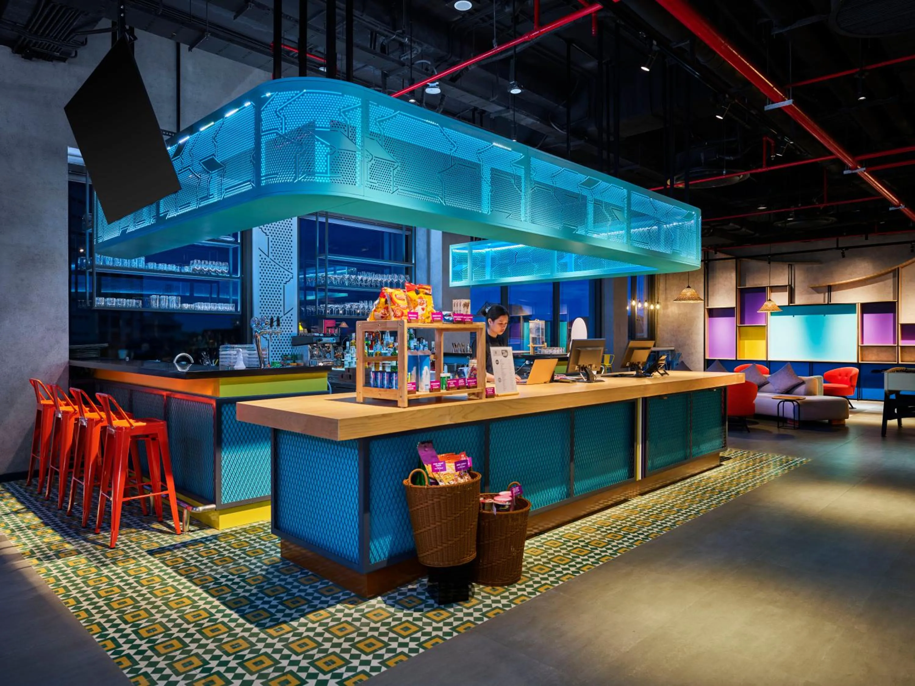 Lounge or bar in Tru By Hilton Tam Ky City Centre