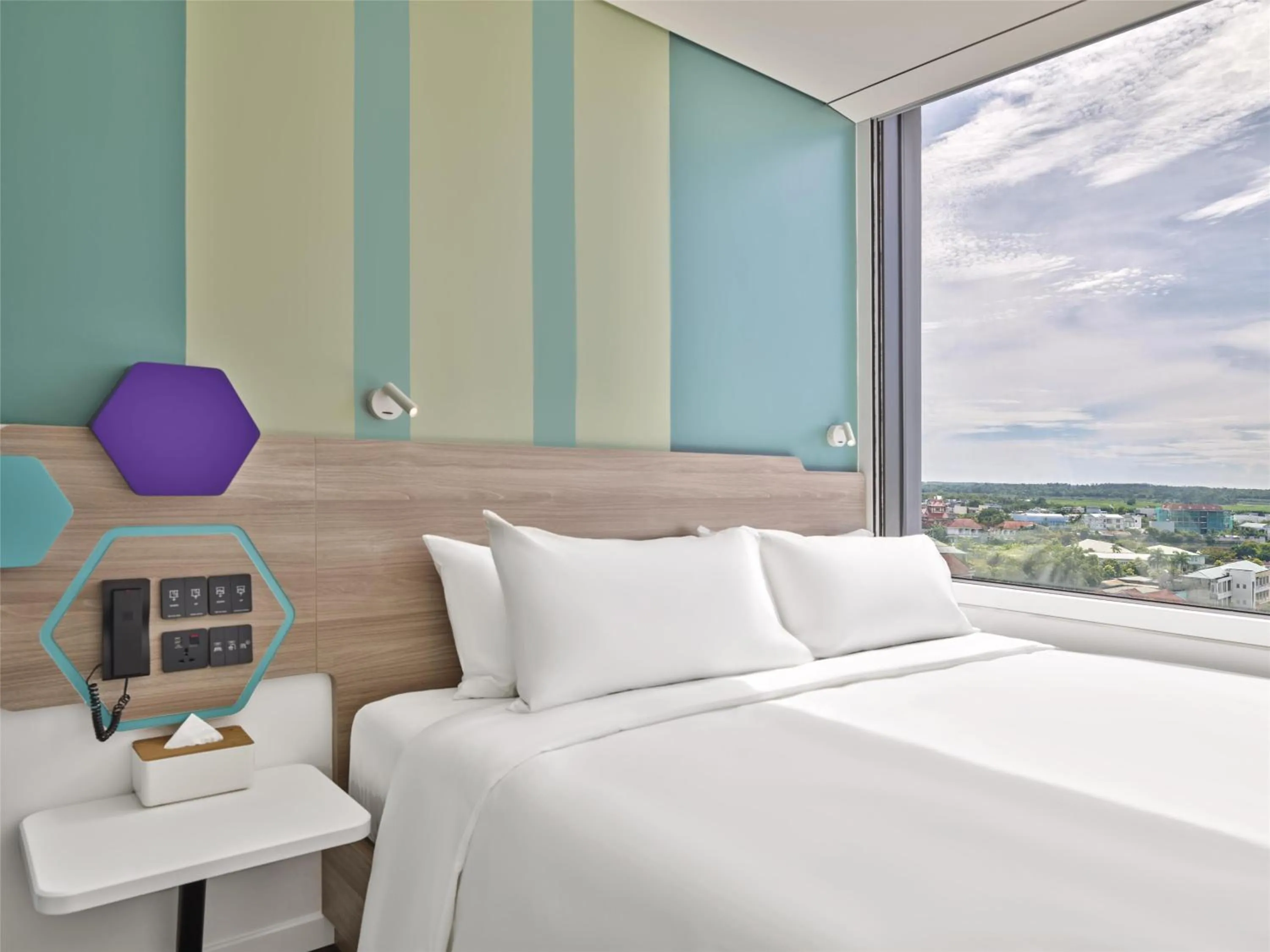 Bed in Tru By Hilton Tam Ky City Centre