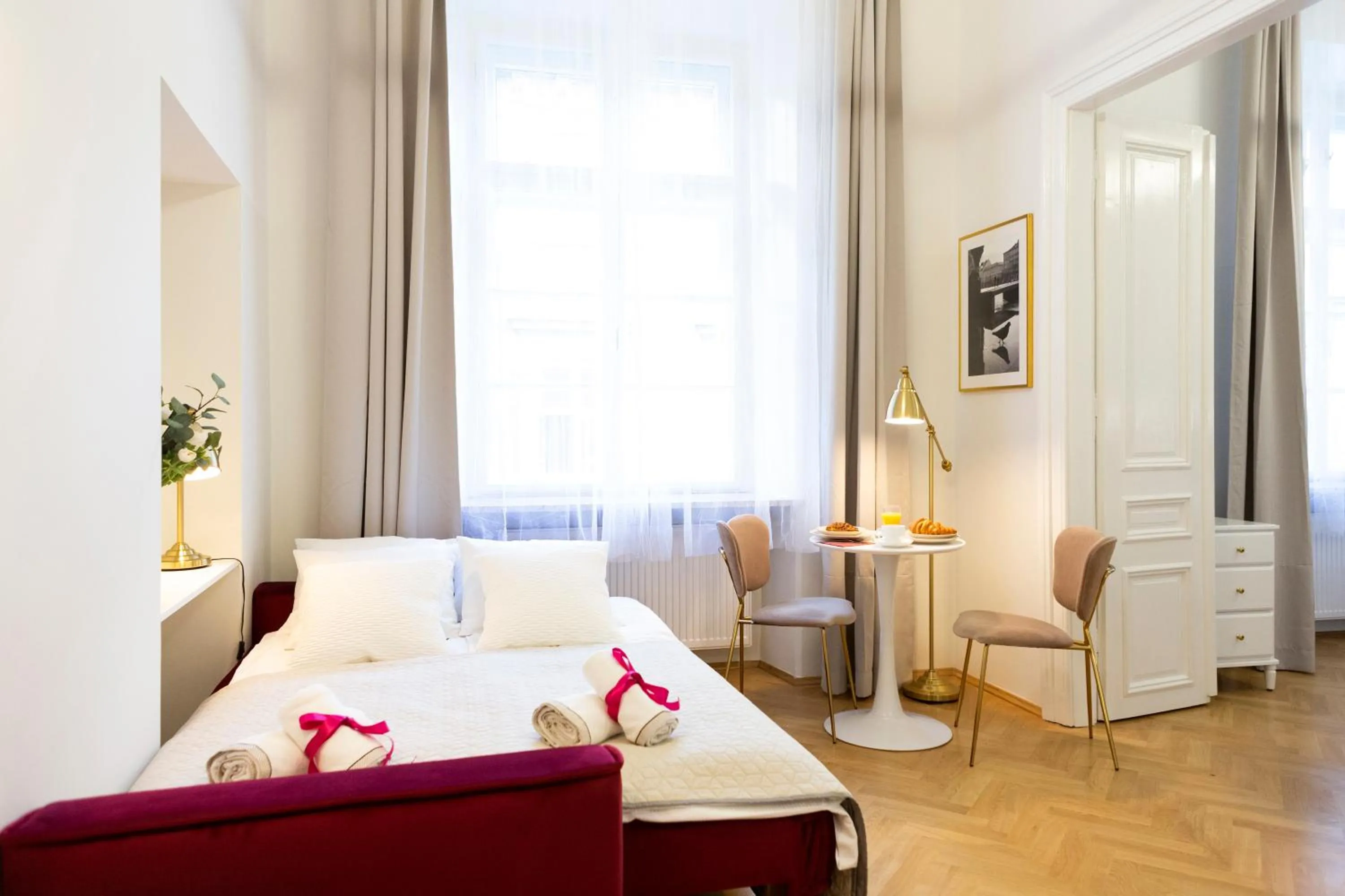 Living room, Bed in Apartments Roman