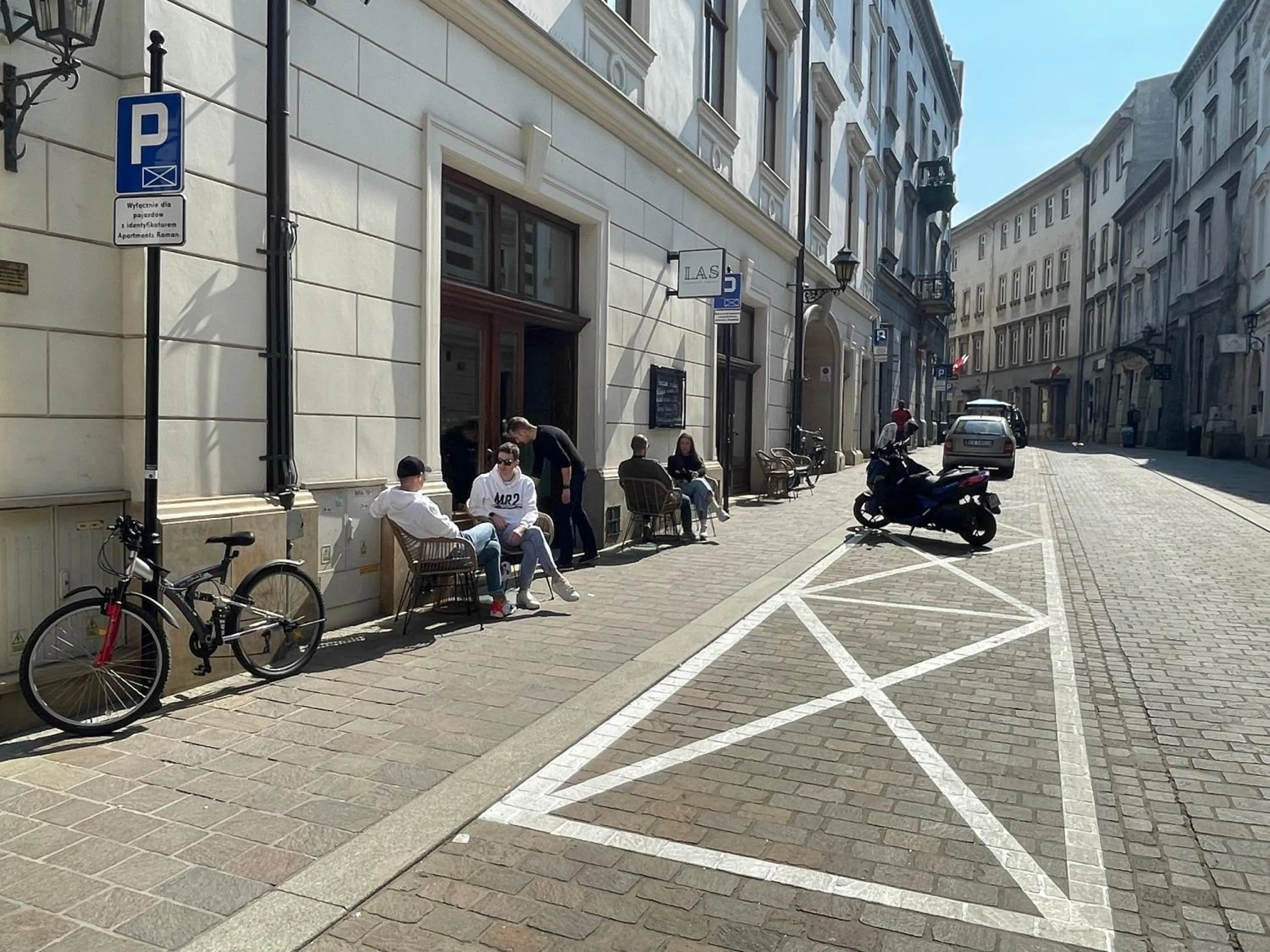 Neighbourhood in Apartments Roman