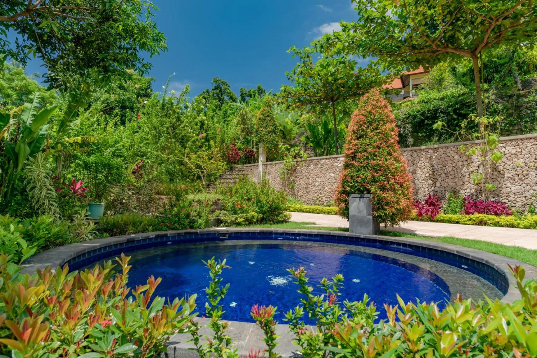 Hot Tub in Alamanda Lovina Resort