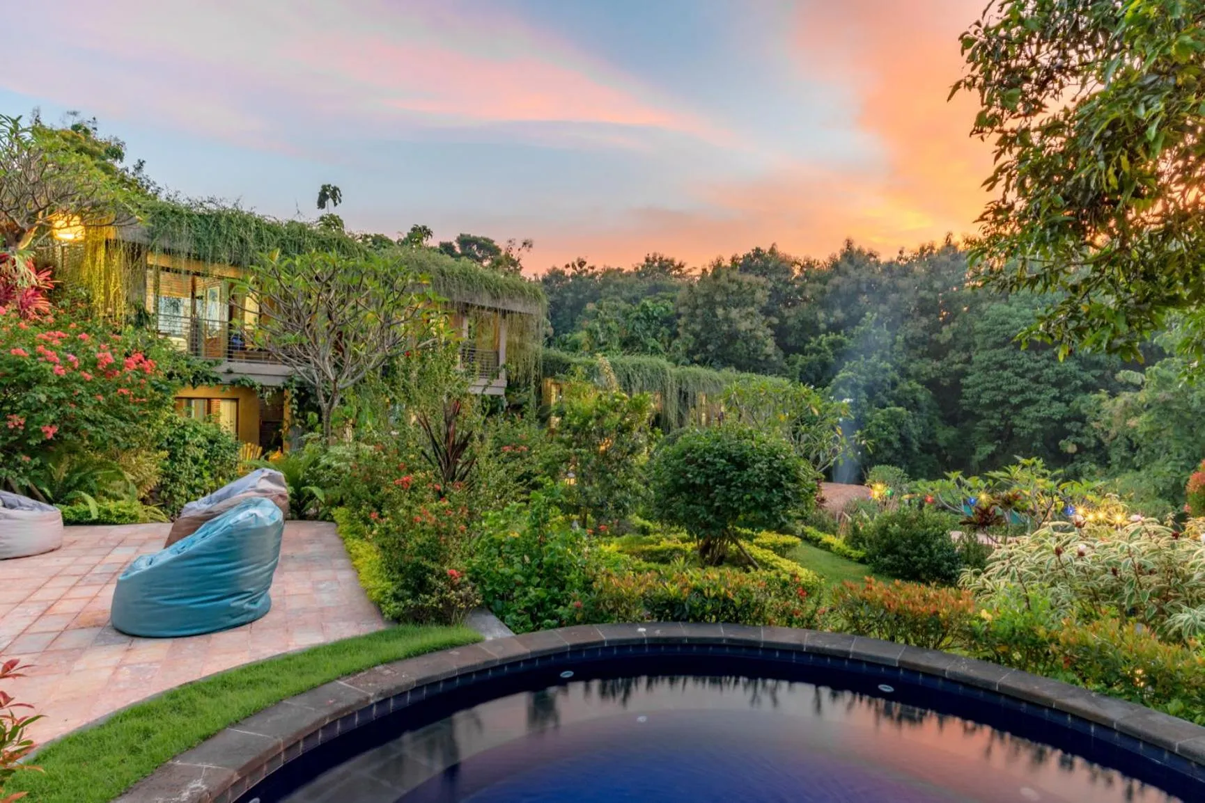 Hot Tub in Alamanda Lovina Resort