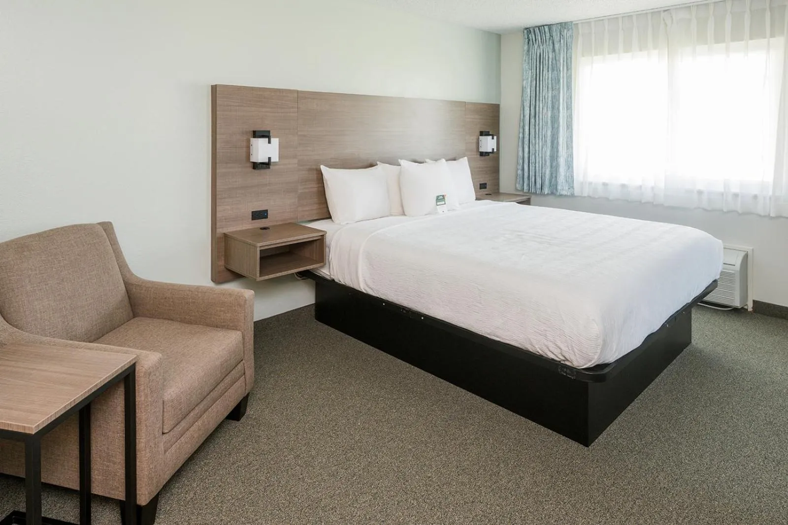 Bed in Hotel Pommier Chariton