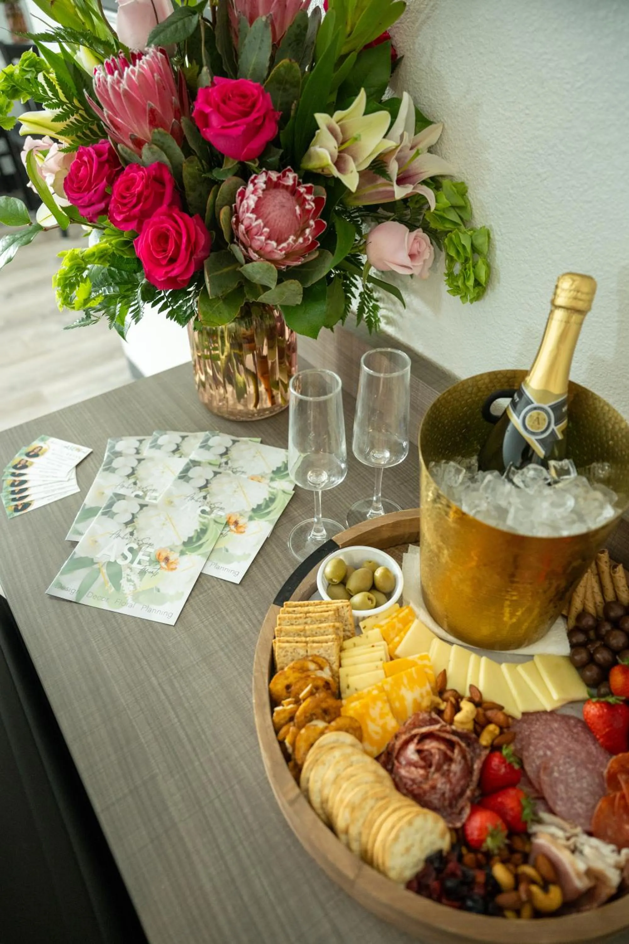 Restaurant/places to eat in Hotel Pommier Chariton