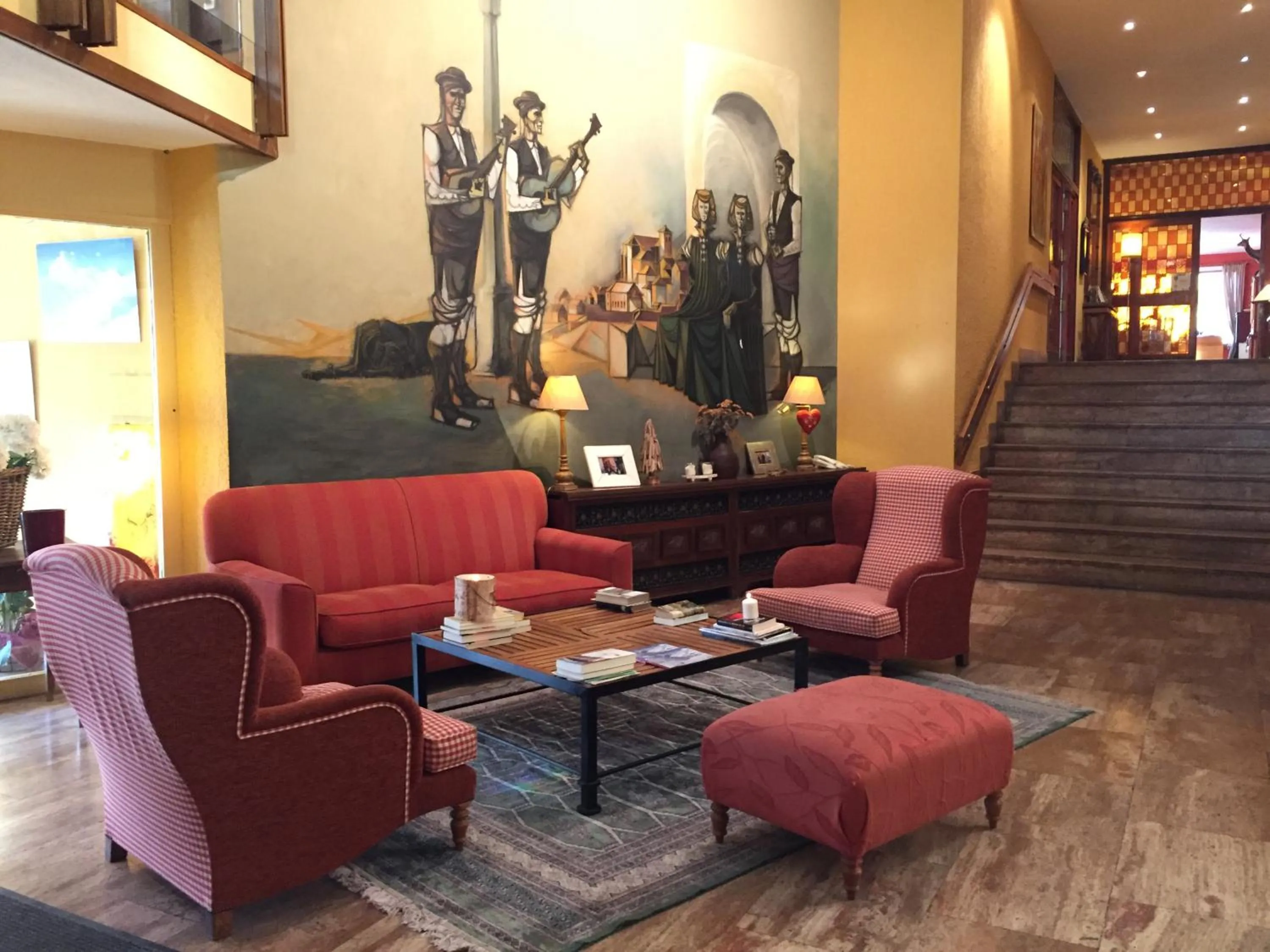 Lounge or bar in Hotel Edelweiss Candanchú