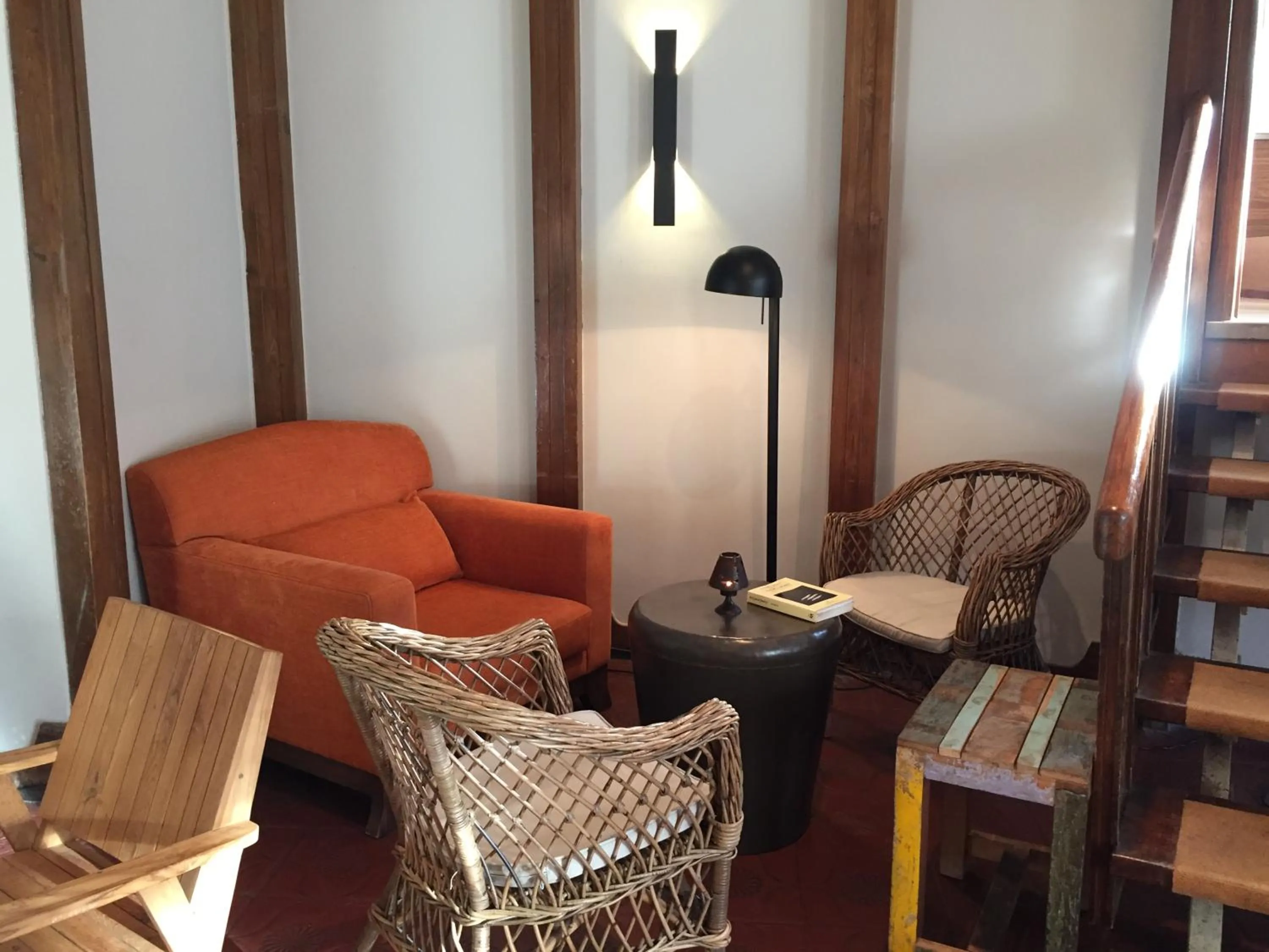 Seating area in Hotel Edelweiss Candanchú