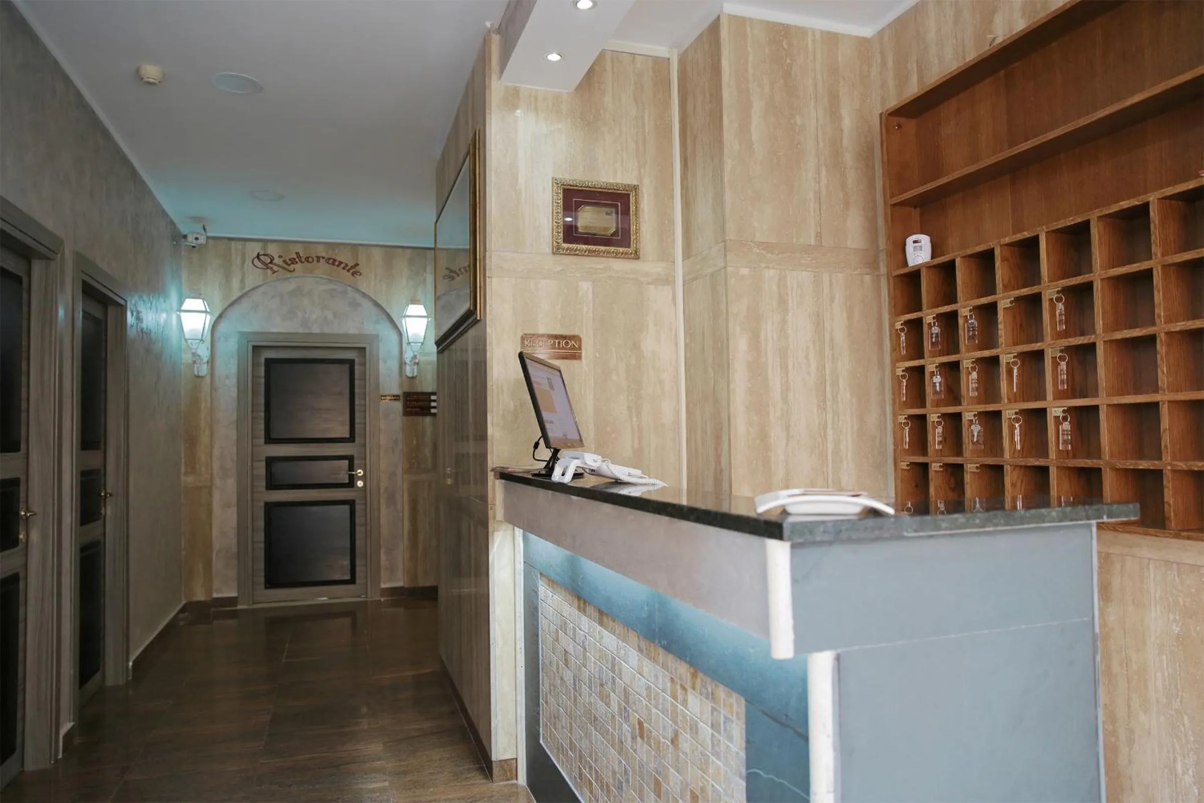 Lobby or reception in Maximo Hotel