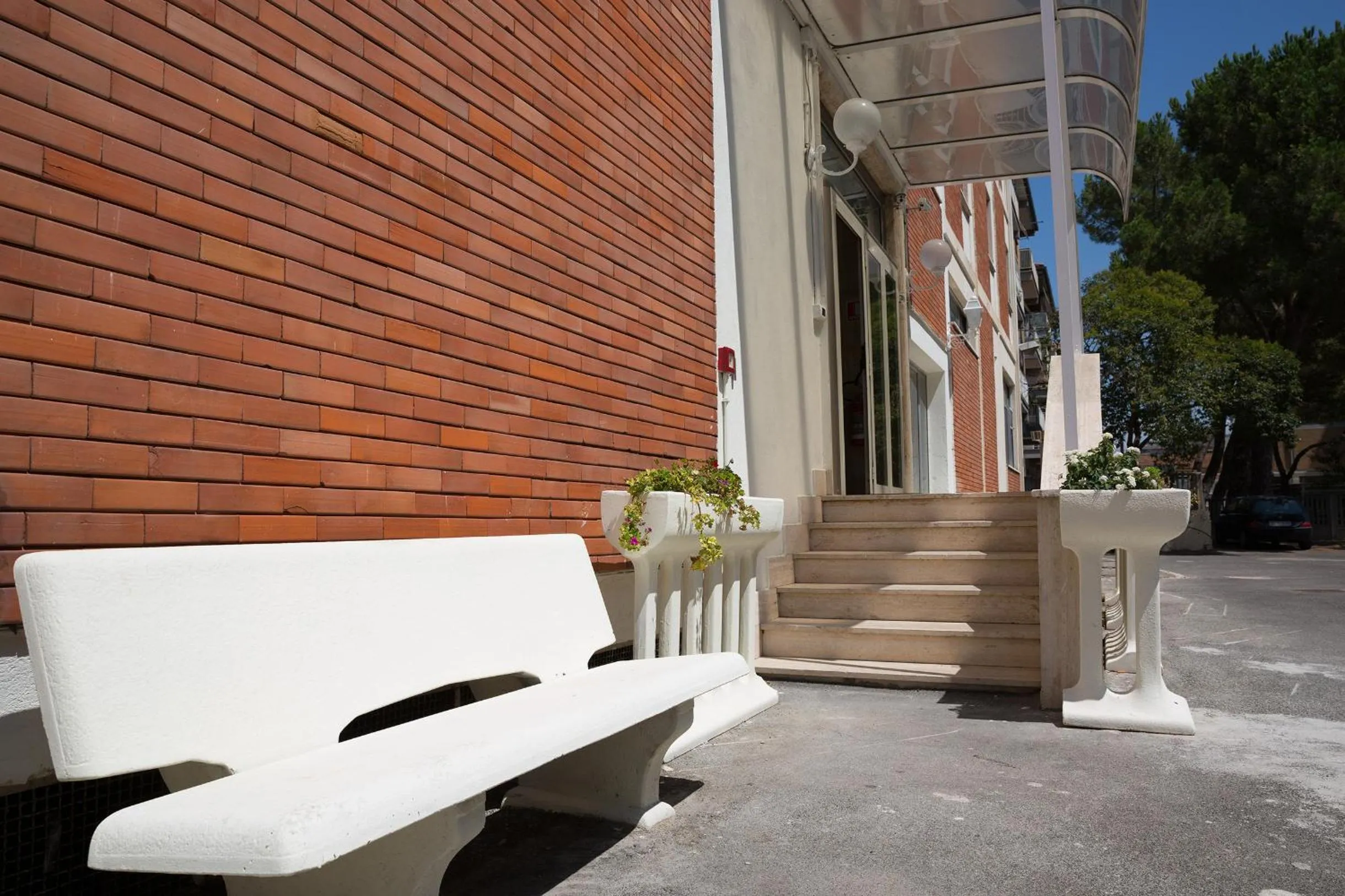 Facade/entrance in Maximo Hotel