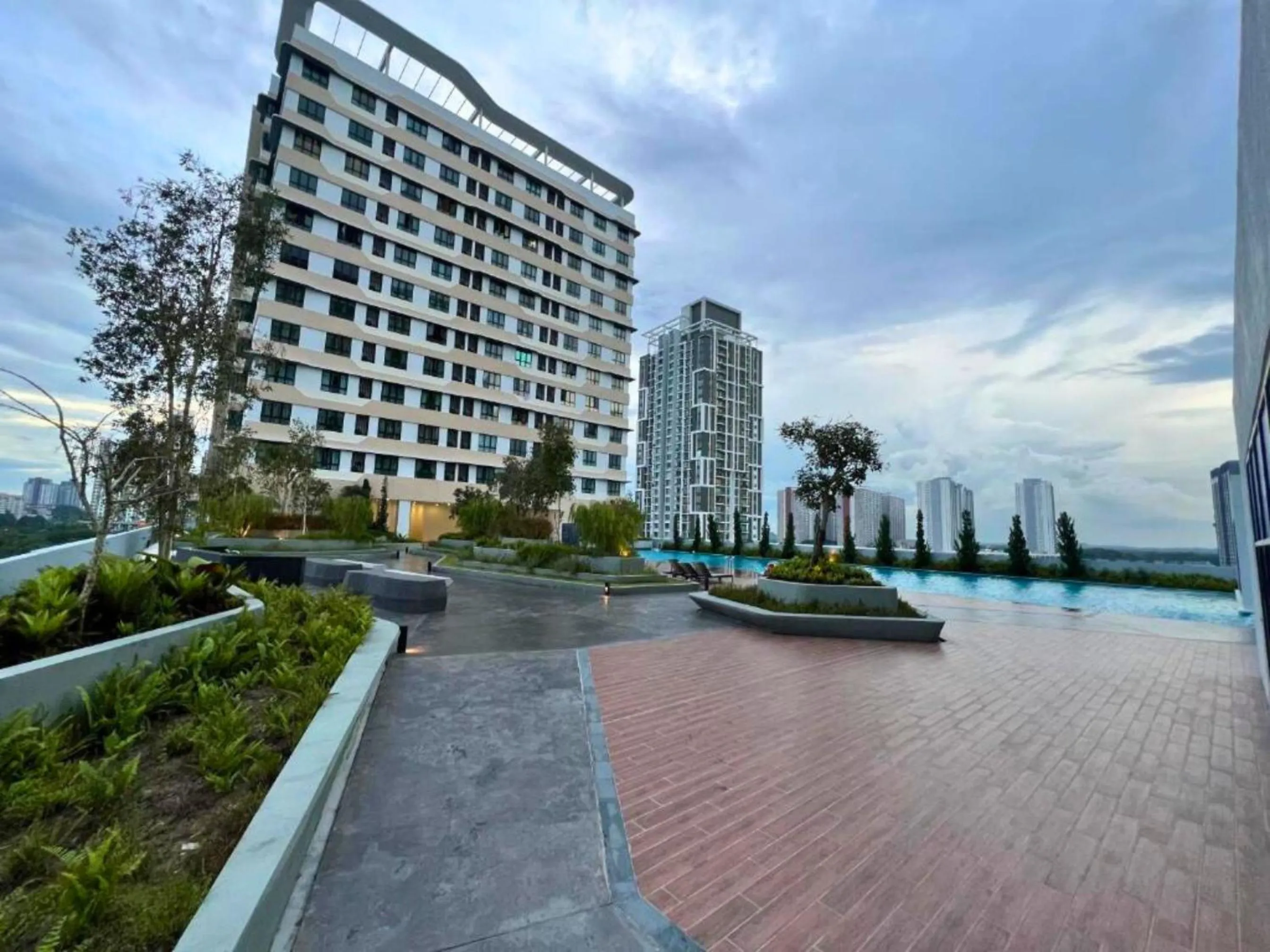 EduStay Lofts - Cyber University Circle