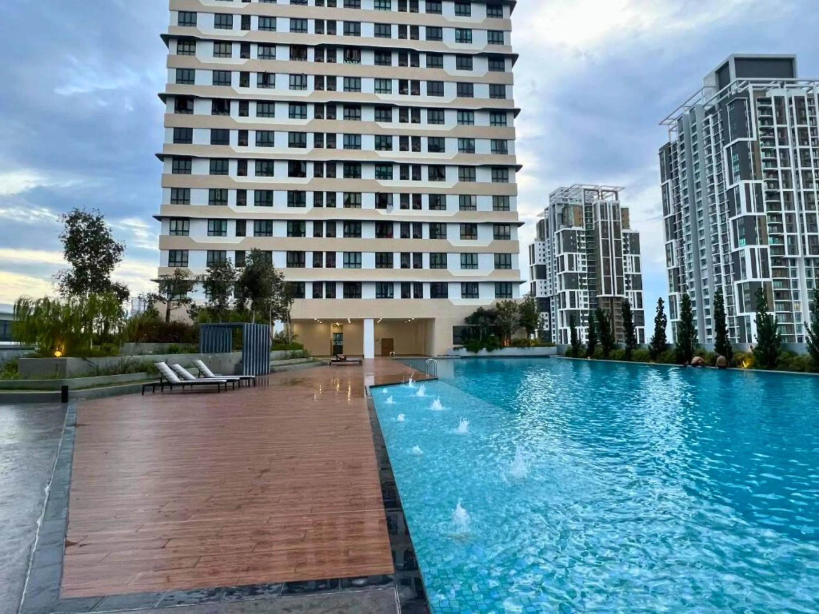 EduStay Lofts - Cyber University Circle