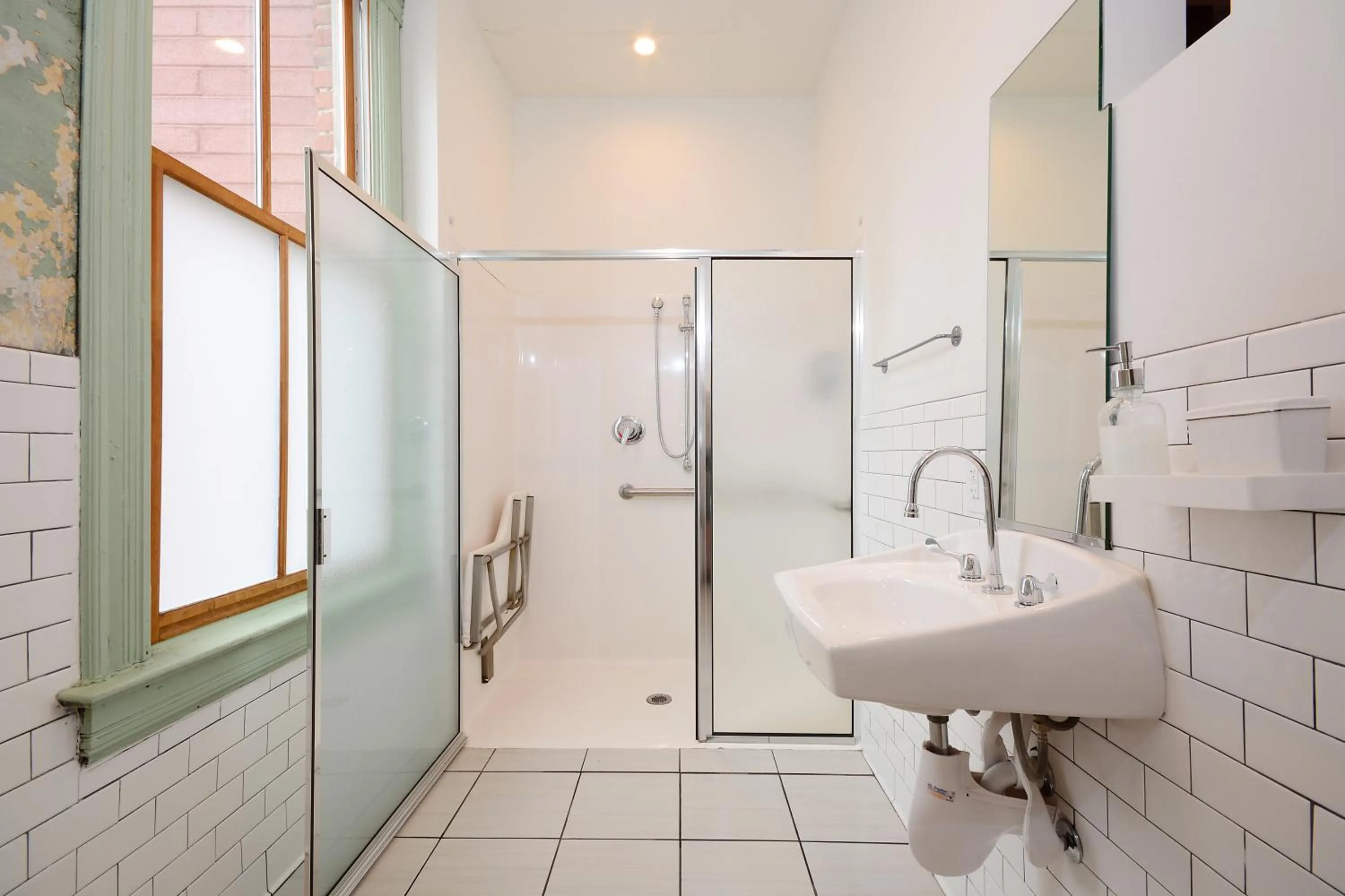 Shower in Hostel Fish