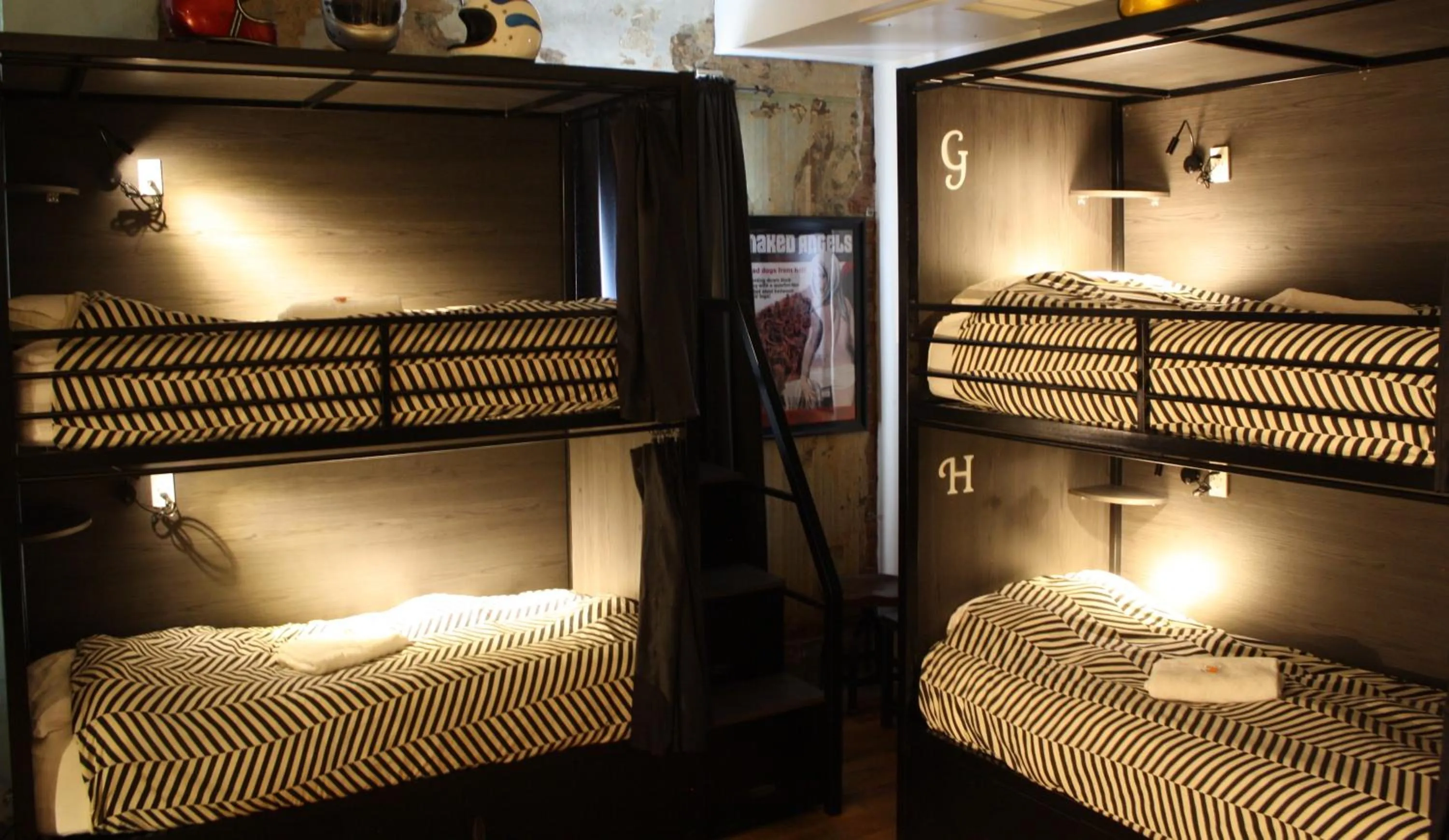 bunk bed, Bed in Hostel Fish