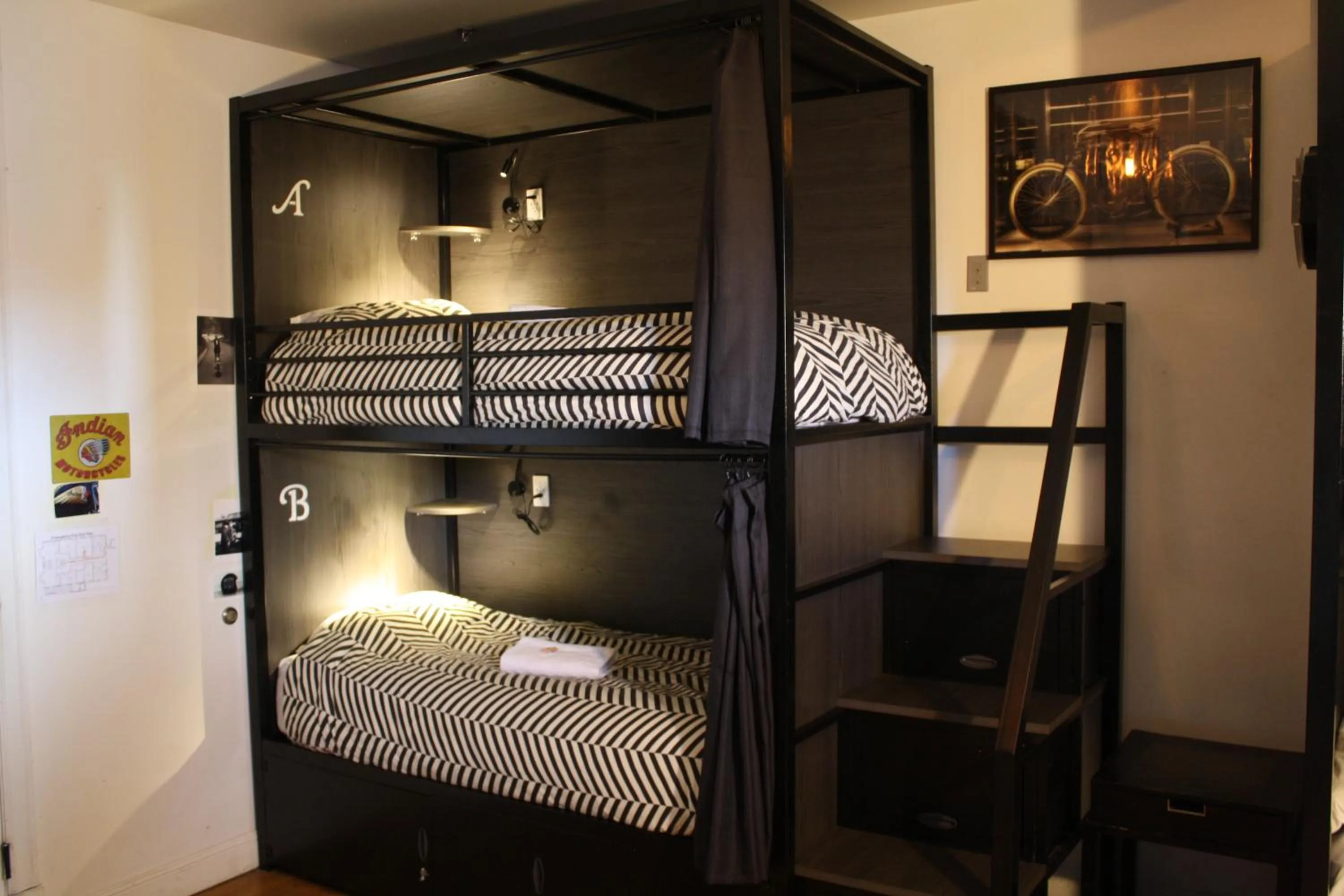 bunk bed, Bed in Hostel Fish