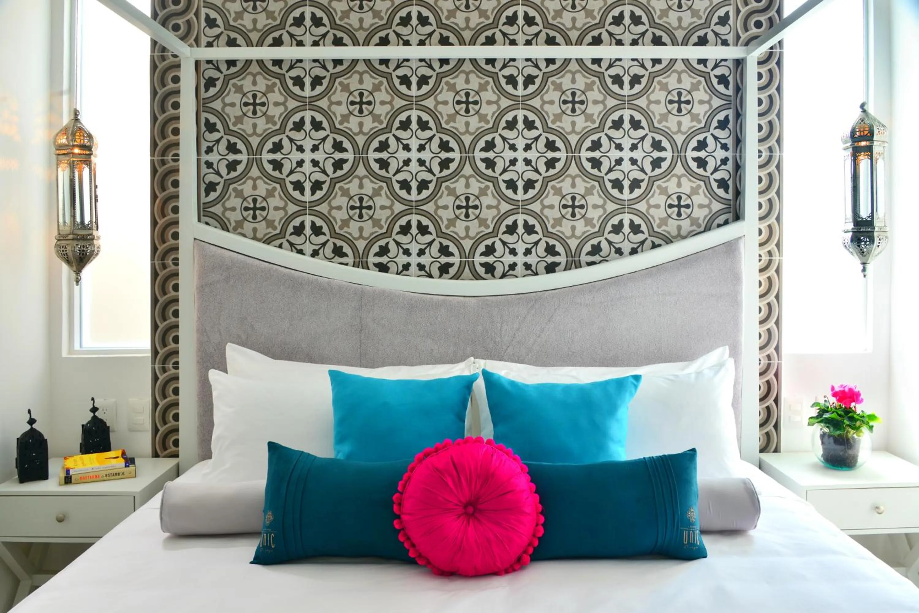 Bed in Unic Design Hotel & Restaurant- 5th Avenue