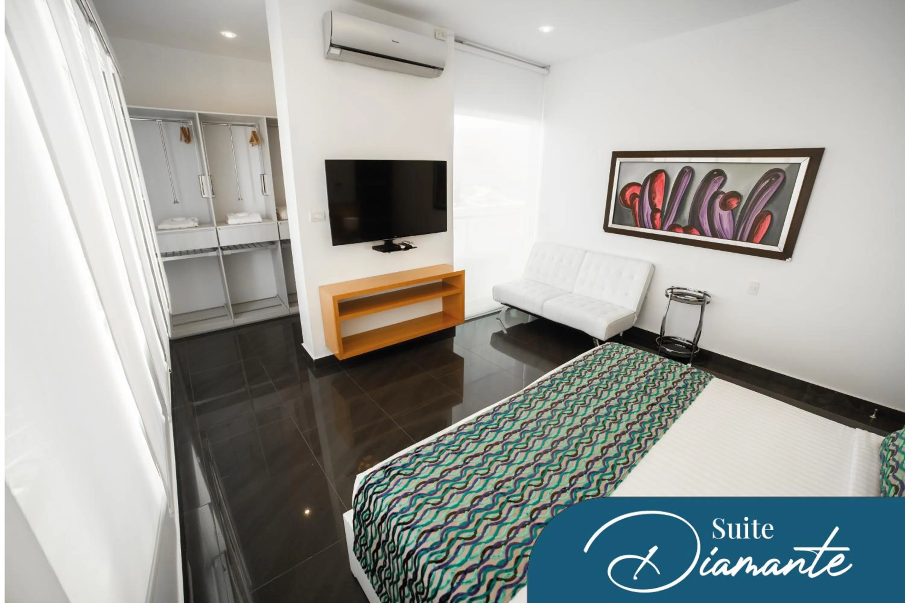 Bedroom, Bed in Punta Diamante Premium Hotel