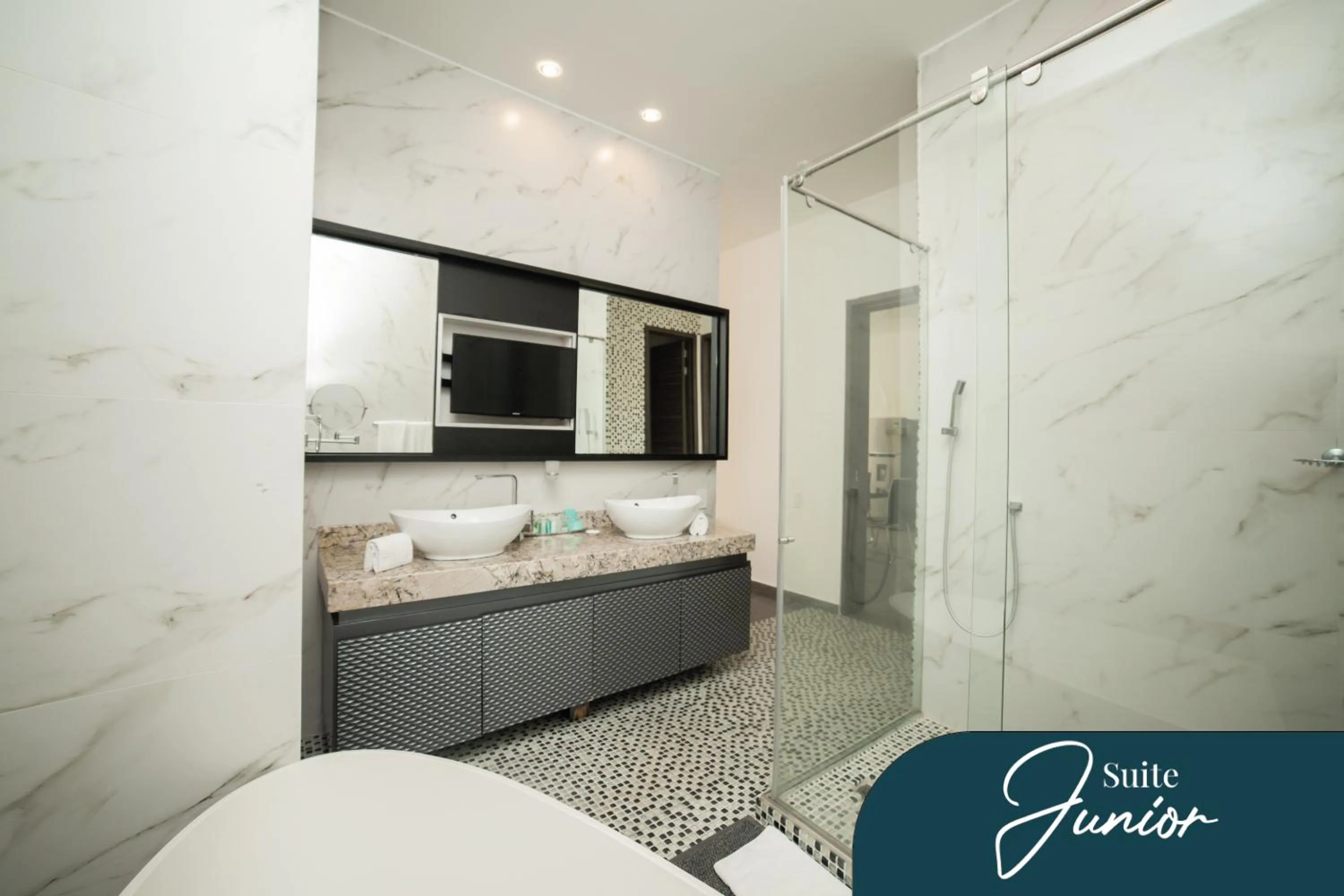 Bathroom in Punta Diamante Premium Hotel