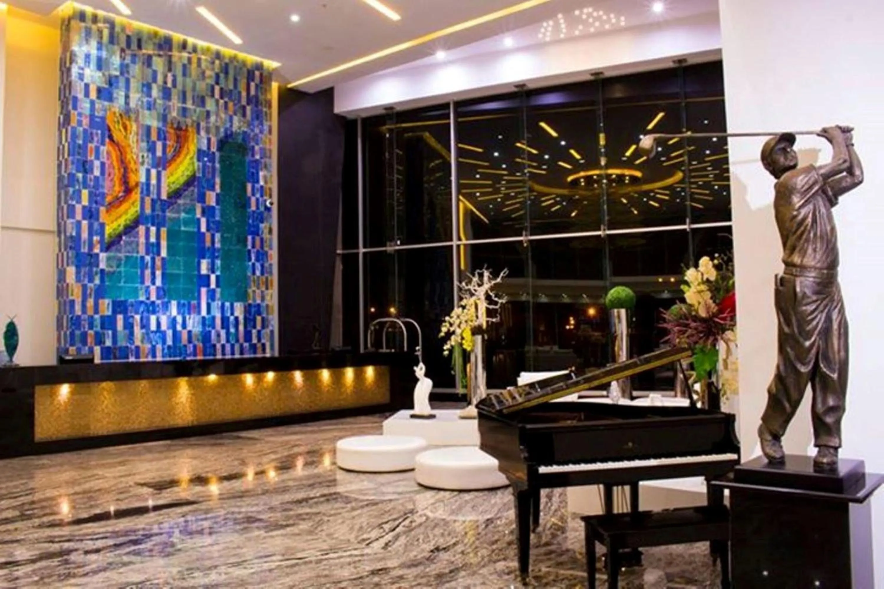 Lobby or reception in Punta Diamante Premium Hotel