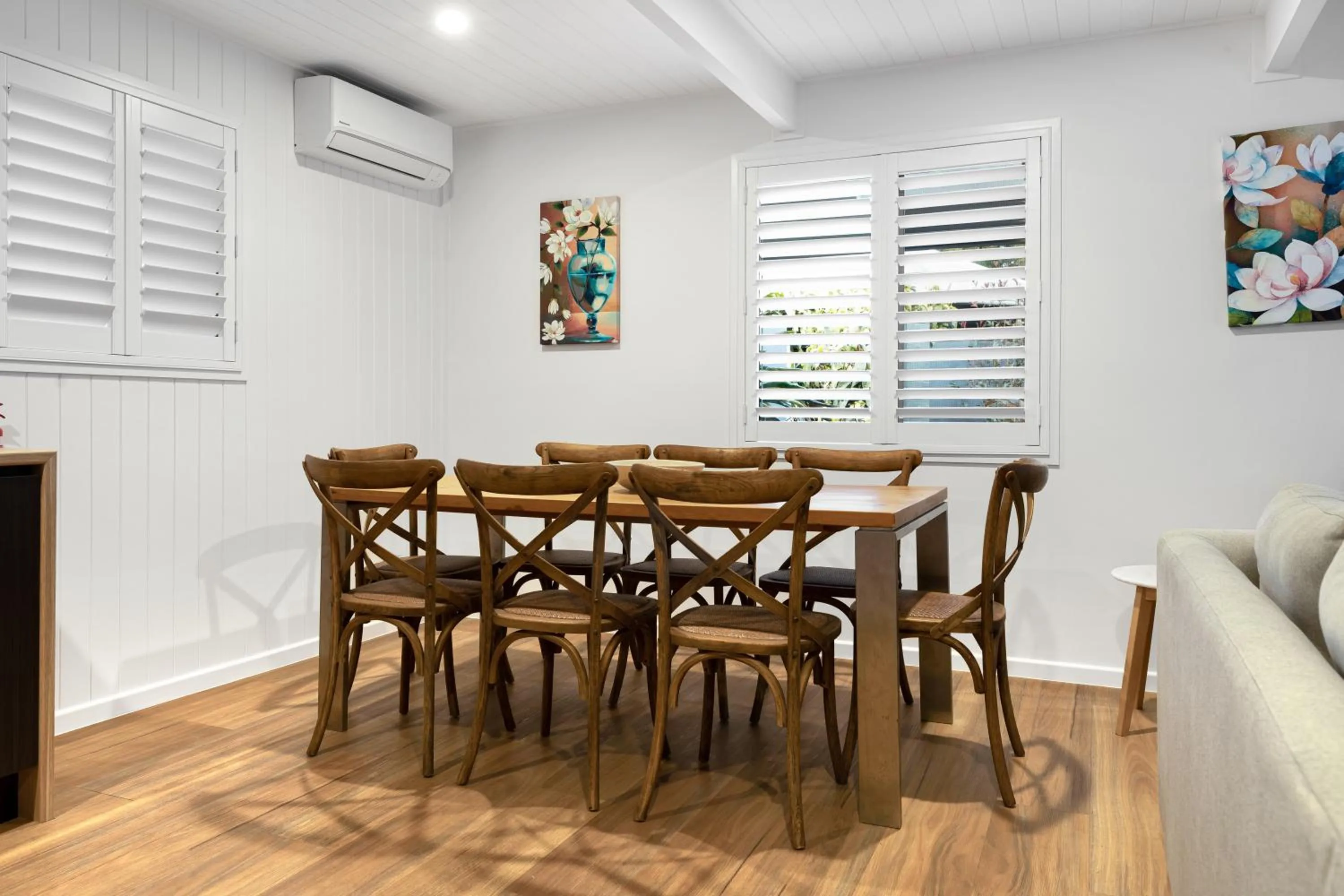 Dining area in Jandar Retreat Maleny