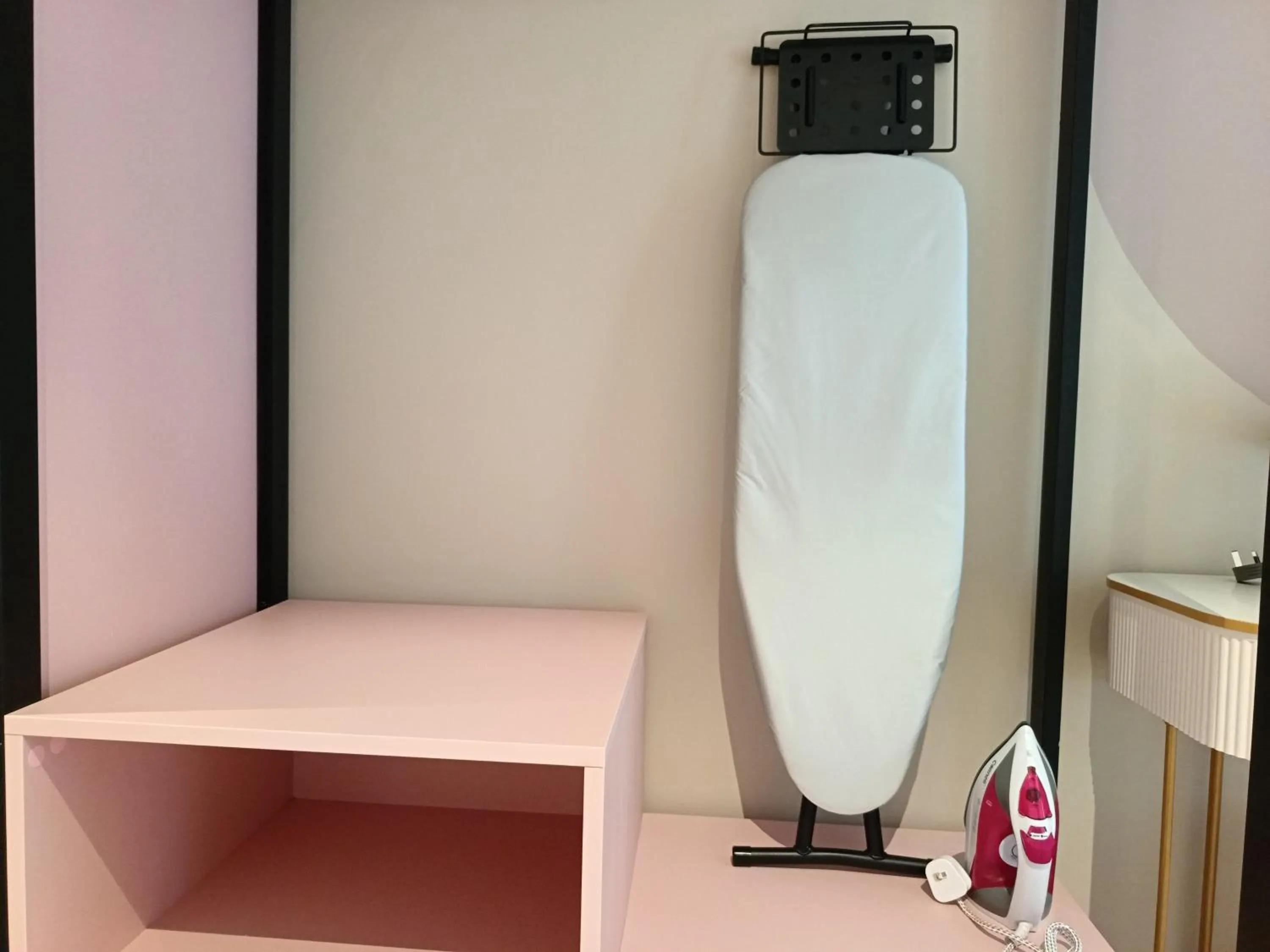 The Paxtonz by Manhattan Group