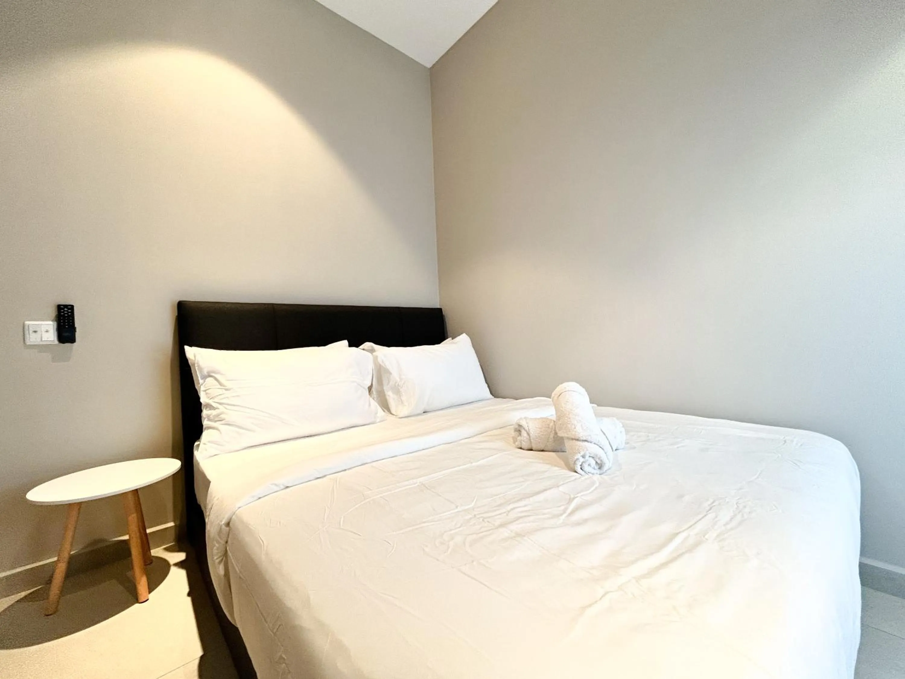 Bed in The Paxtonz by Manhattan Group