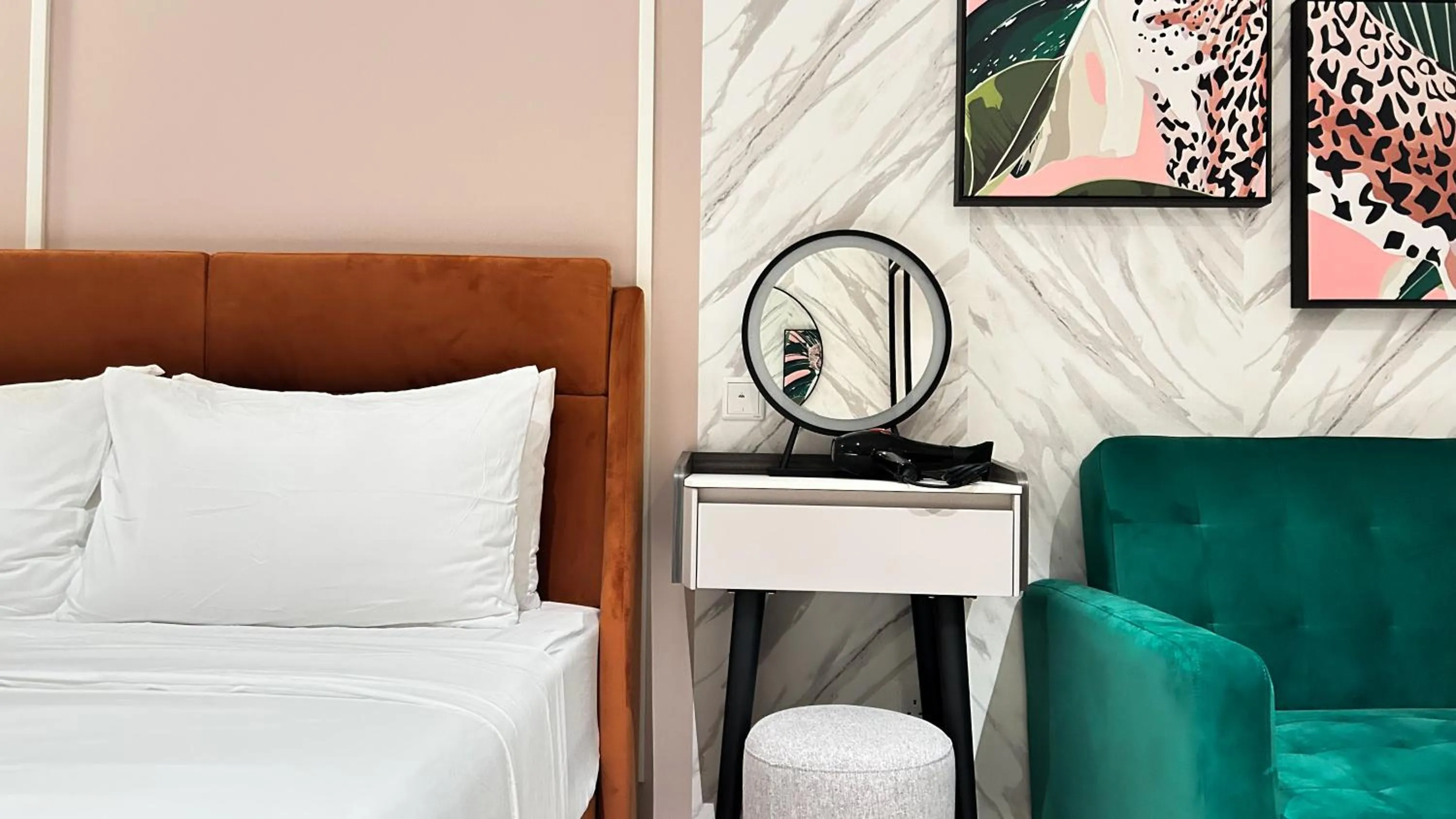 The Paxtonz by Manhattan Group