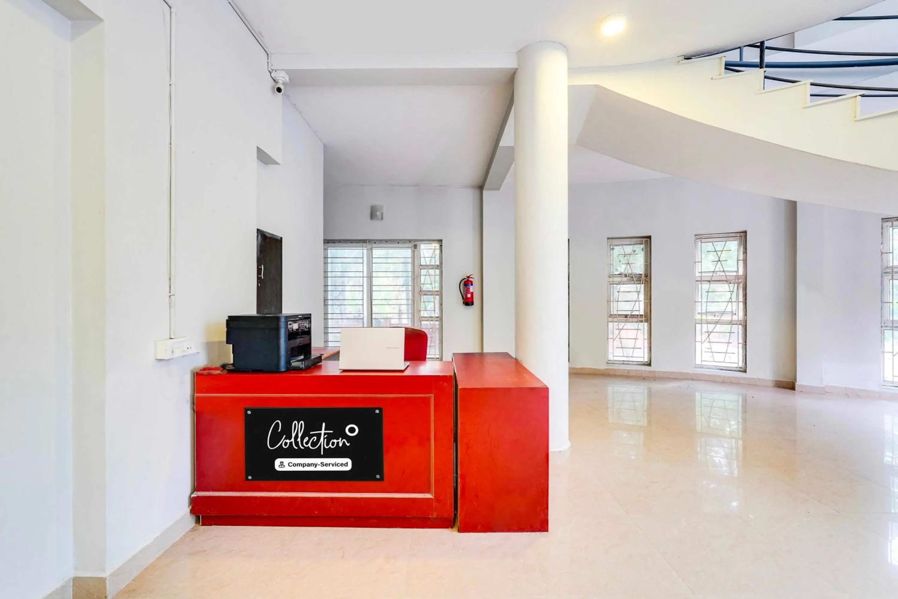 Lobby or reception in Collection O Chennai Nemmeli Bridge