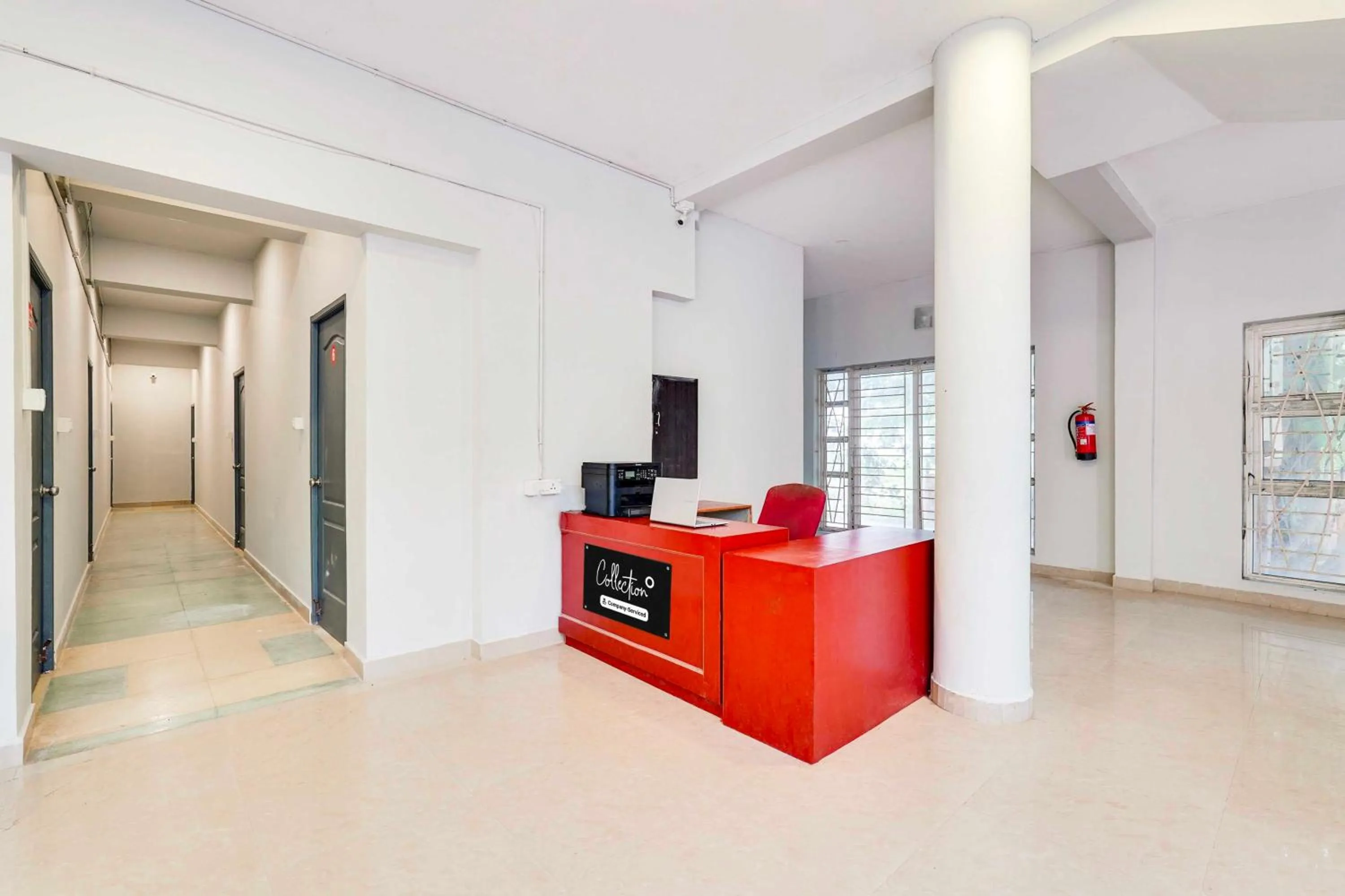 Lobby or reception in Collection O Chennai Nemmeli Bridge