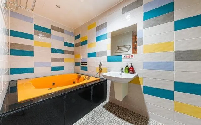 Bathroom in Changwon Ava Hotel