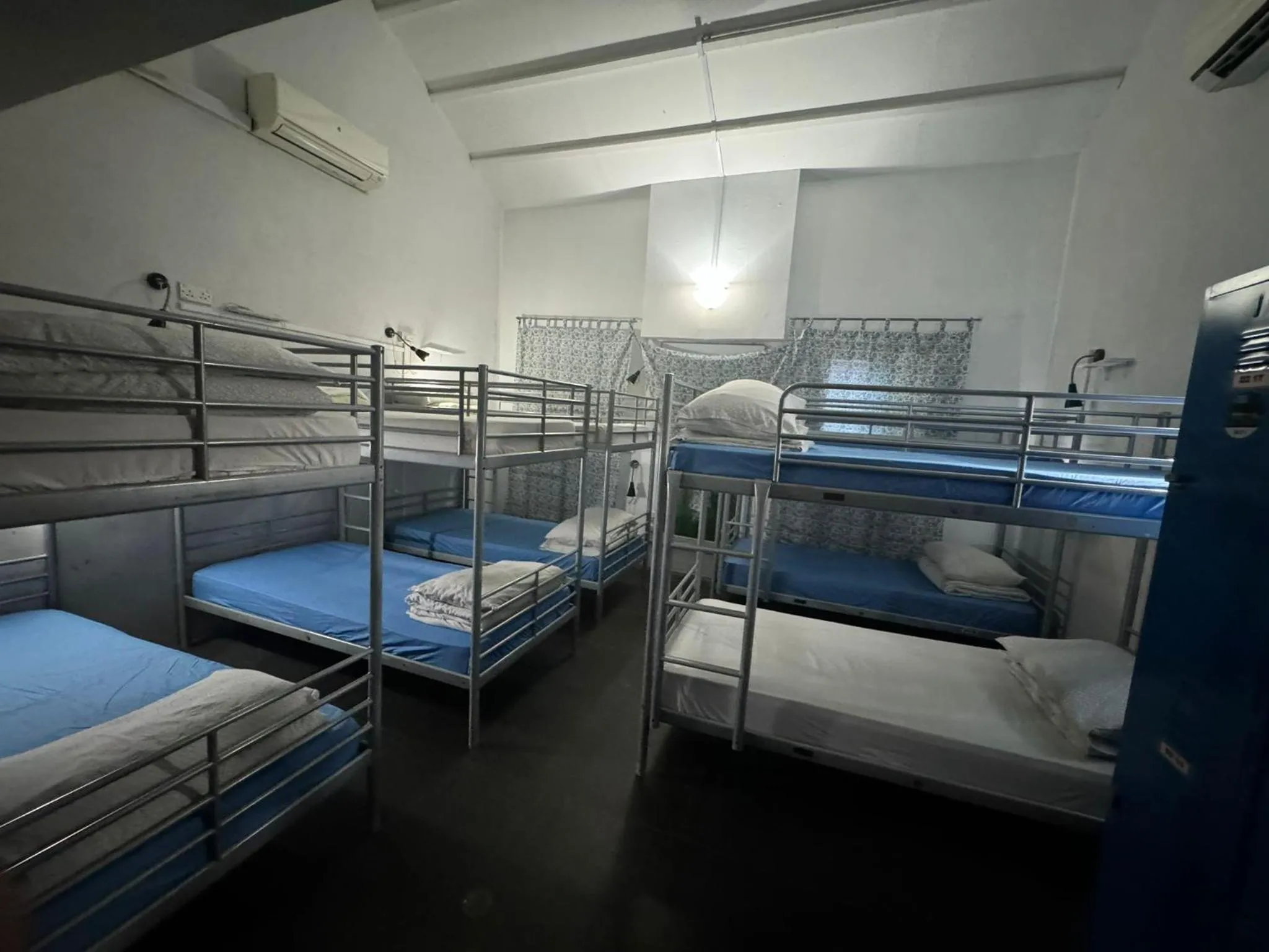 Bed in Royal Lodge @ Pagoda Street