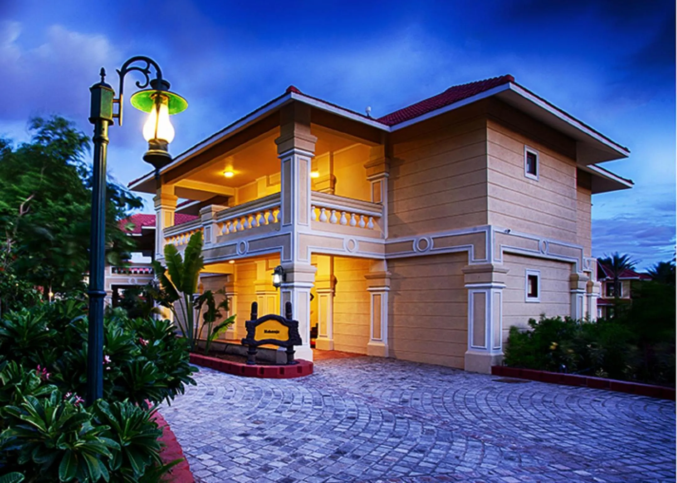 Property building in Regency Lagoon Resort