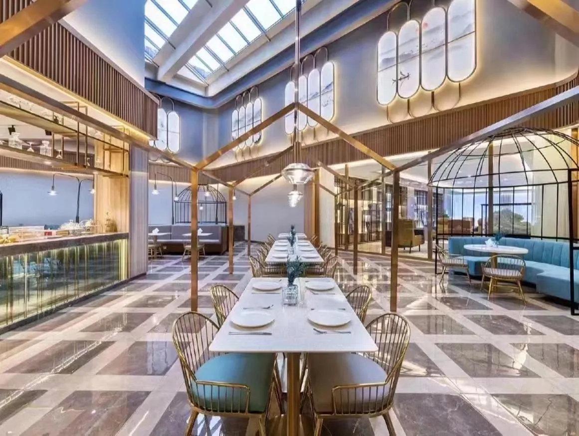 Restaurant/places to eat in Orange Crystal Qingdao Jimo Ancient City Hotel