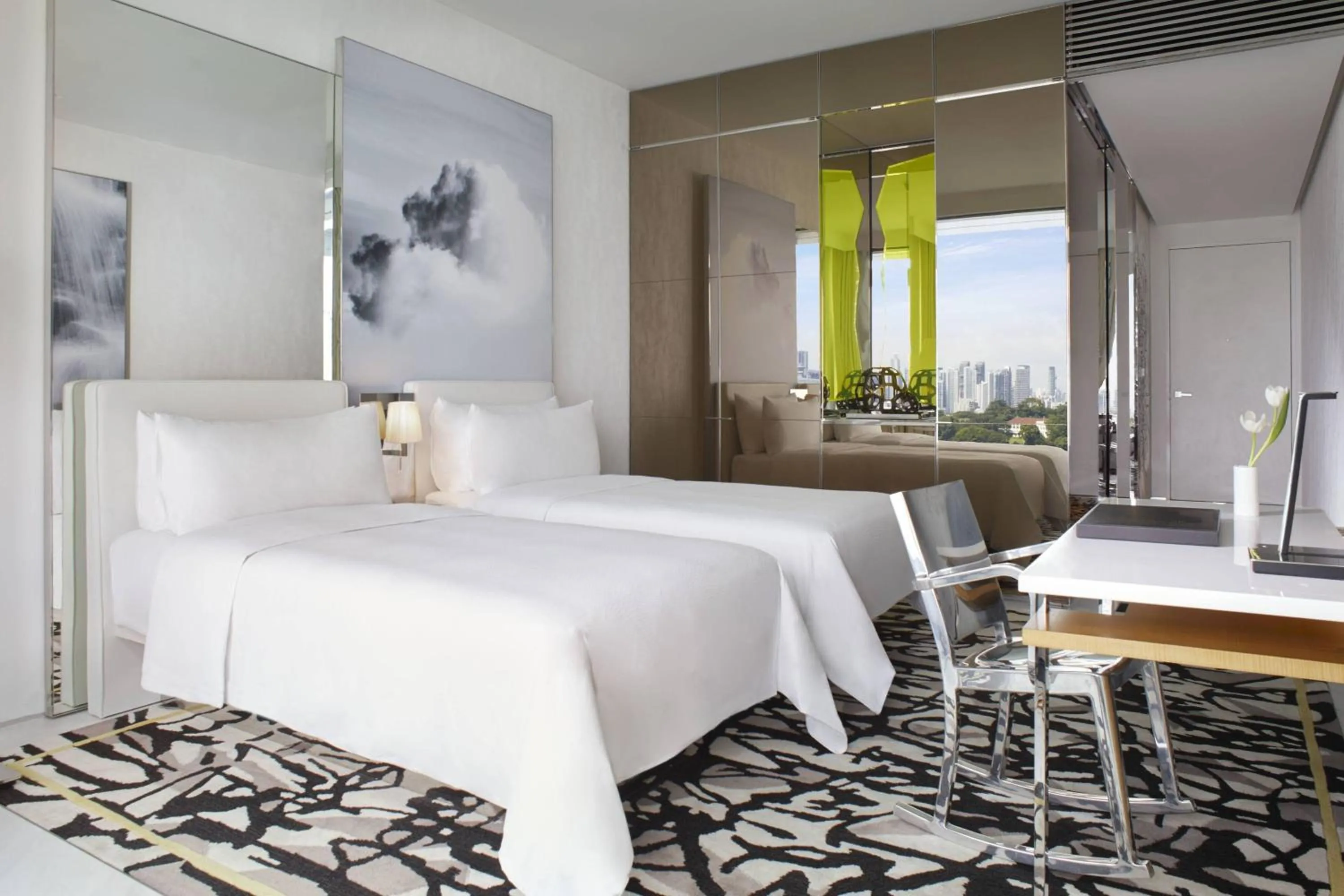 Photo of the whole room, Bed in JW Marriott Hotel Singapore South Beach