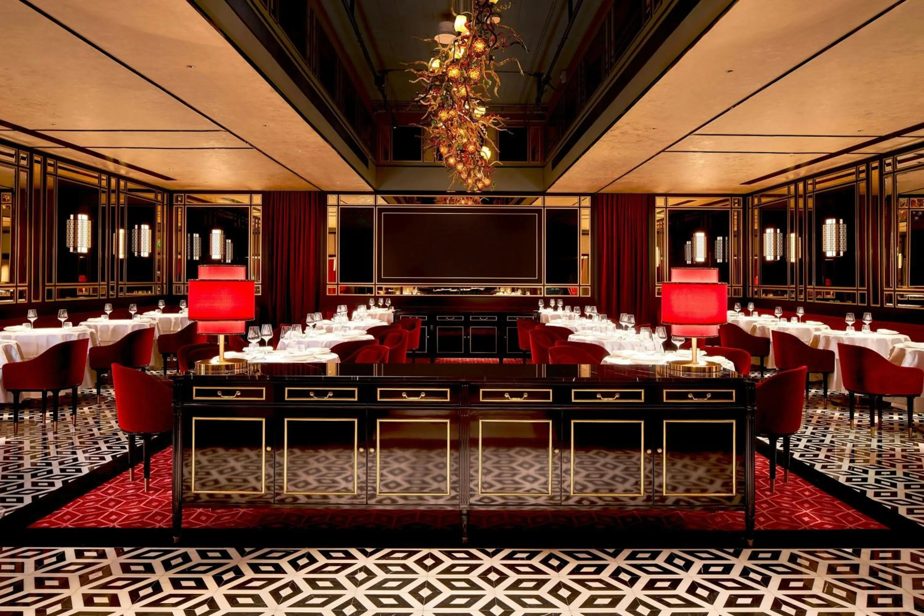 Restaurant/places to eat in JW Marriott Hotel Singapore South Beach