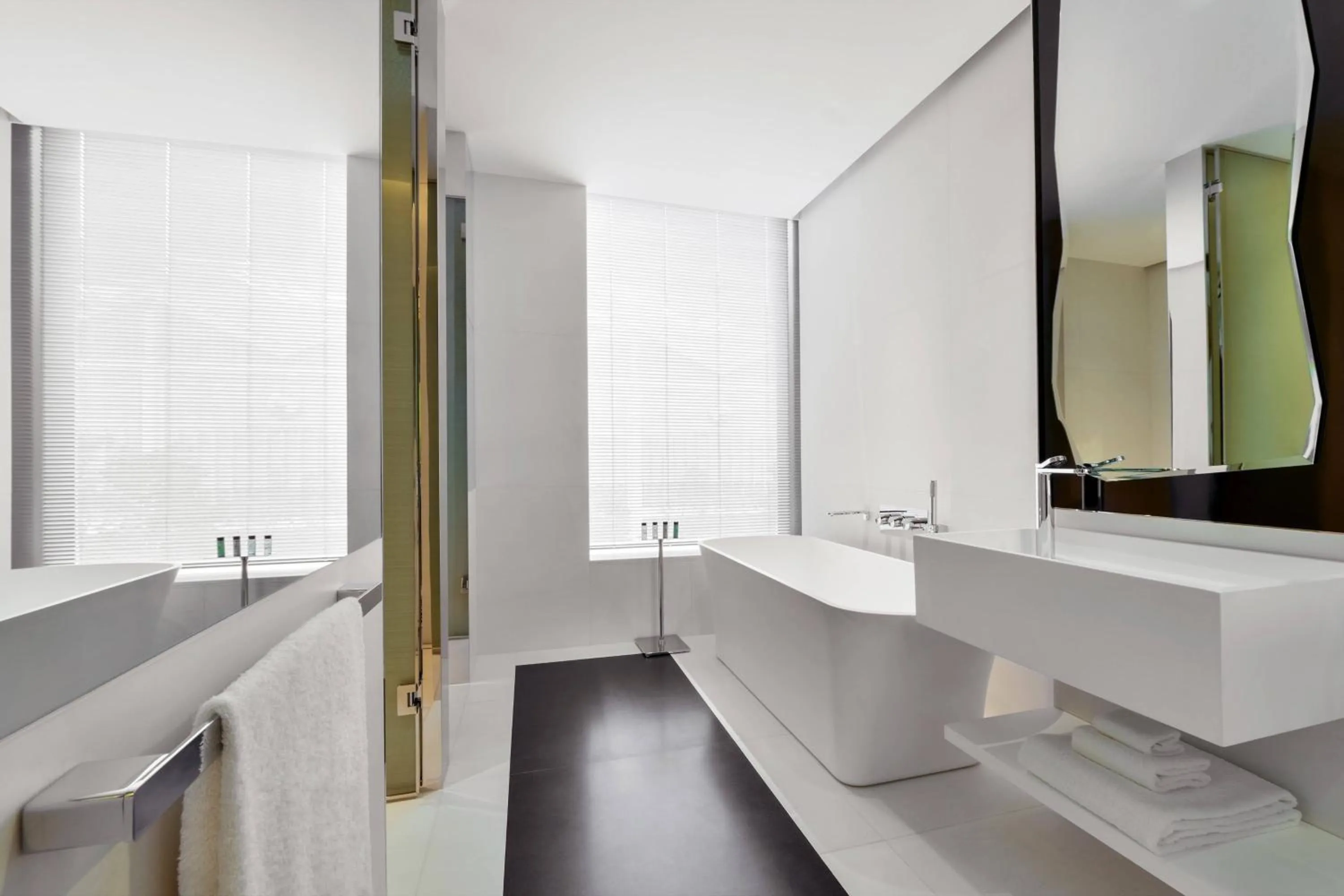 Bathroom in JW Marriott Hotel Singapore South Beach