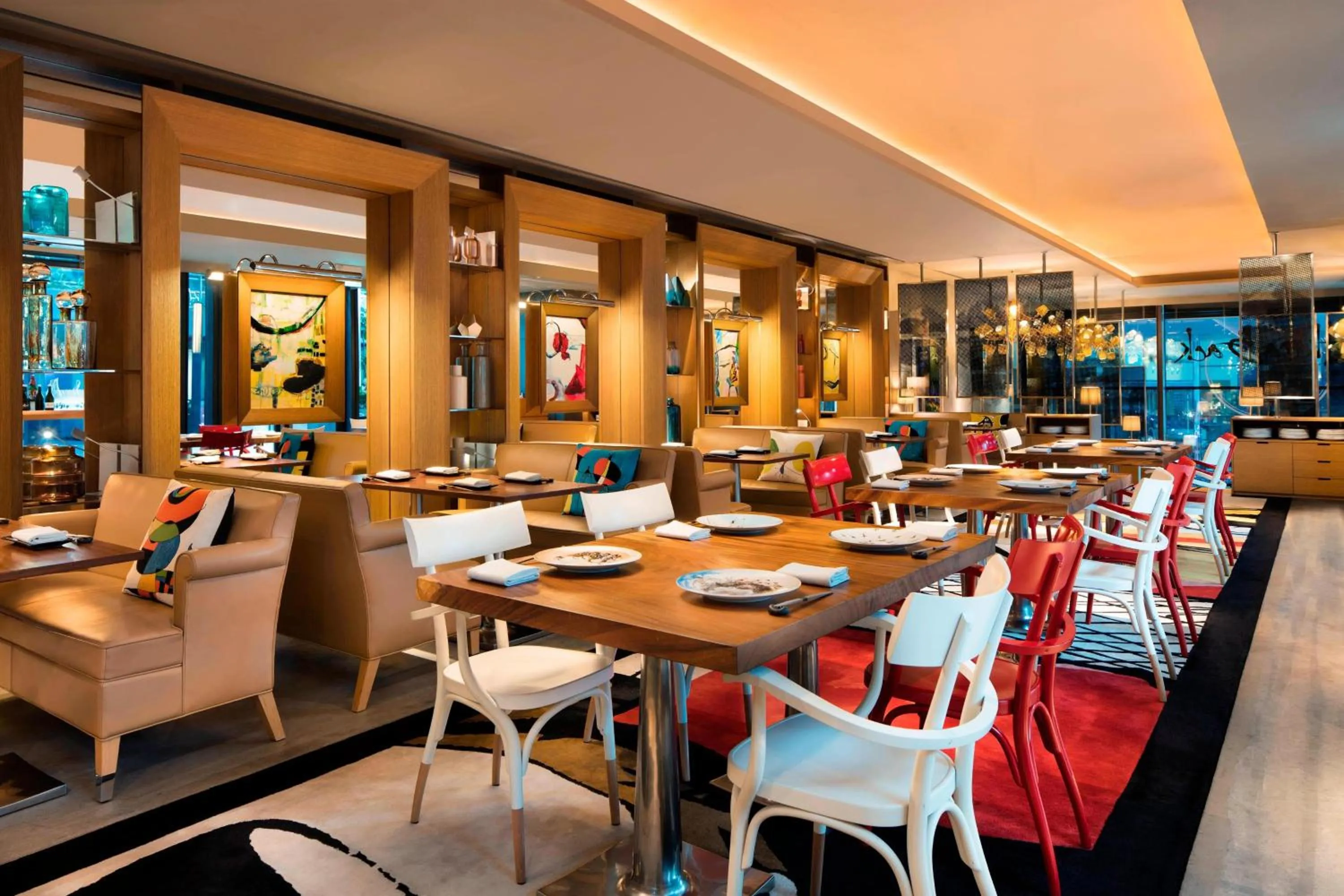 Restaurant/places to eat in JW Marriott Hotel Singapore South Beach