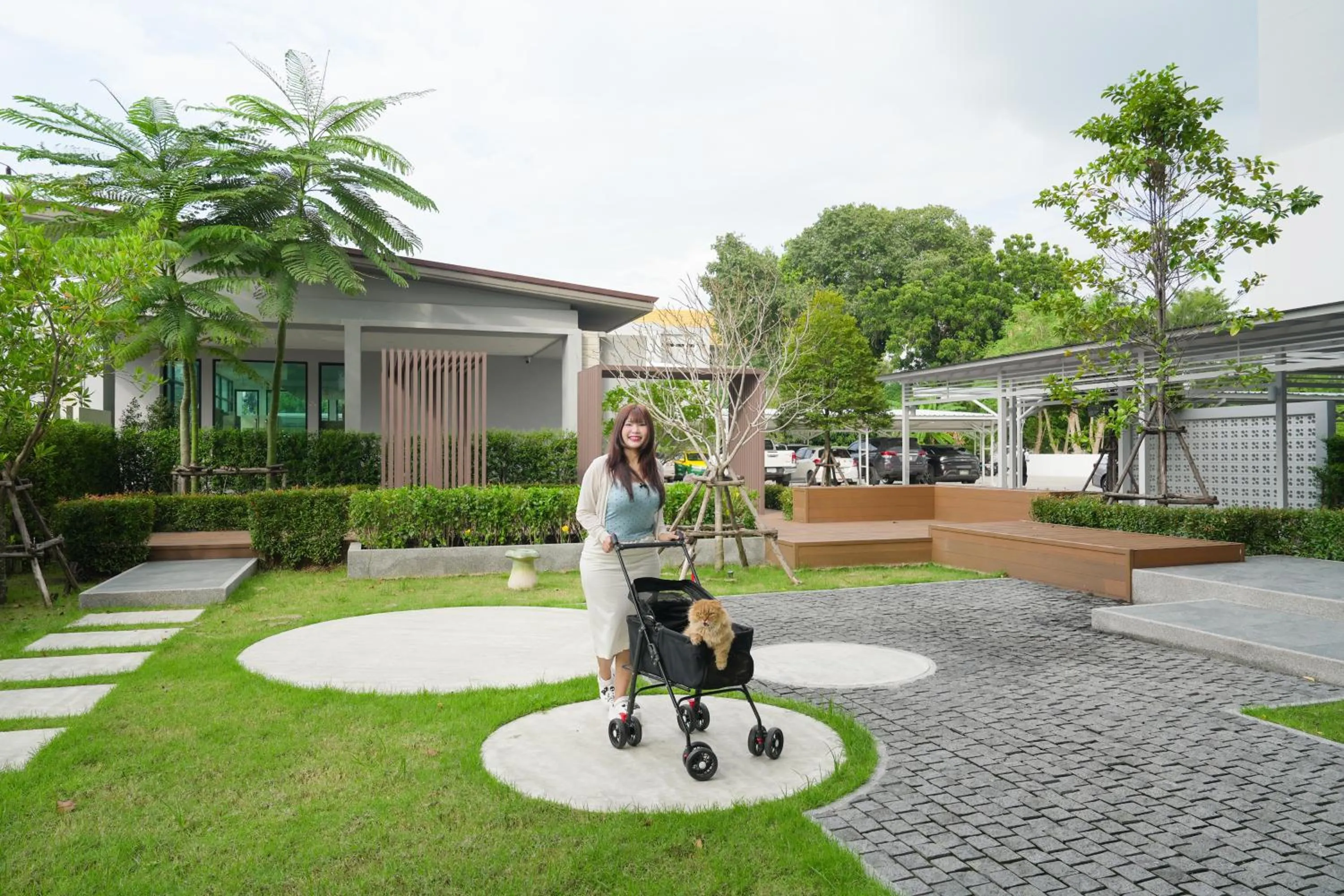 pet friendly in The Kite Hotel Bangsaen by Koko