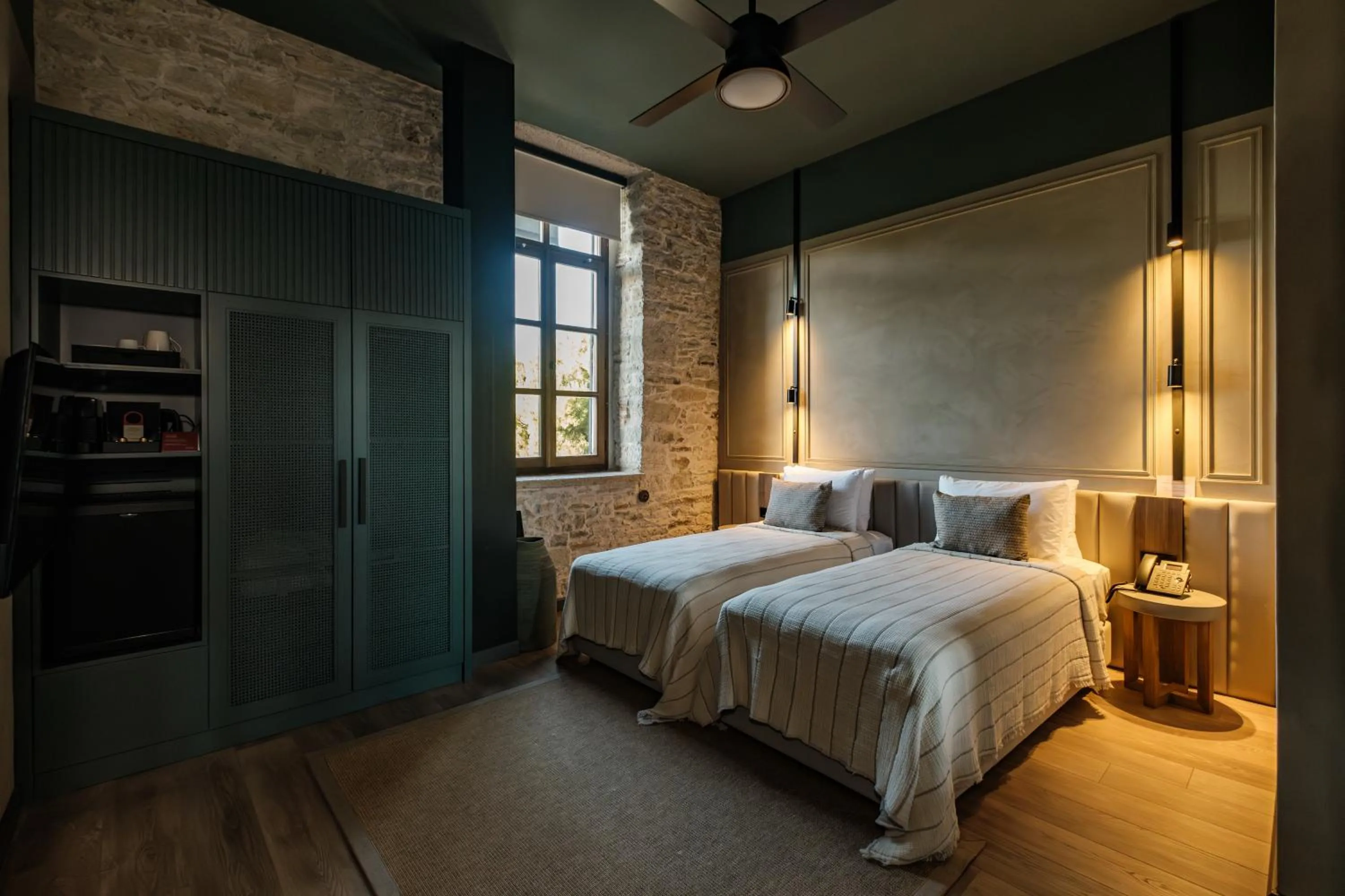 Bed in Lecole Hotel By Cityloft