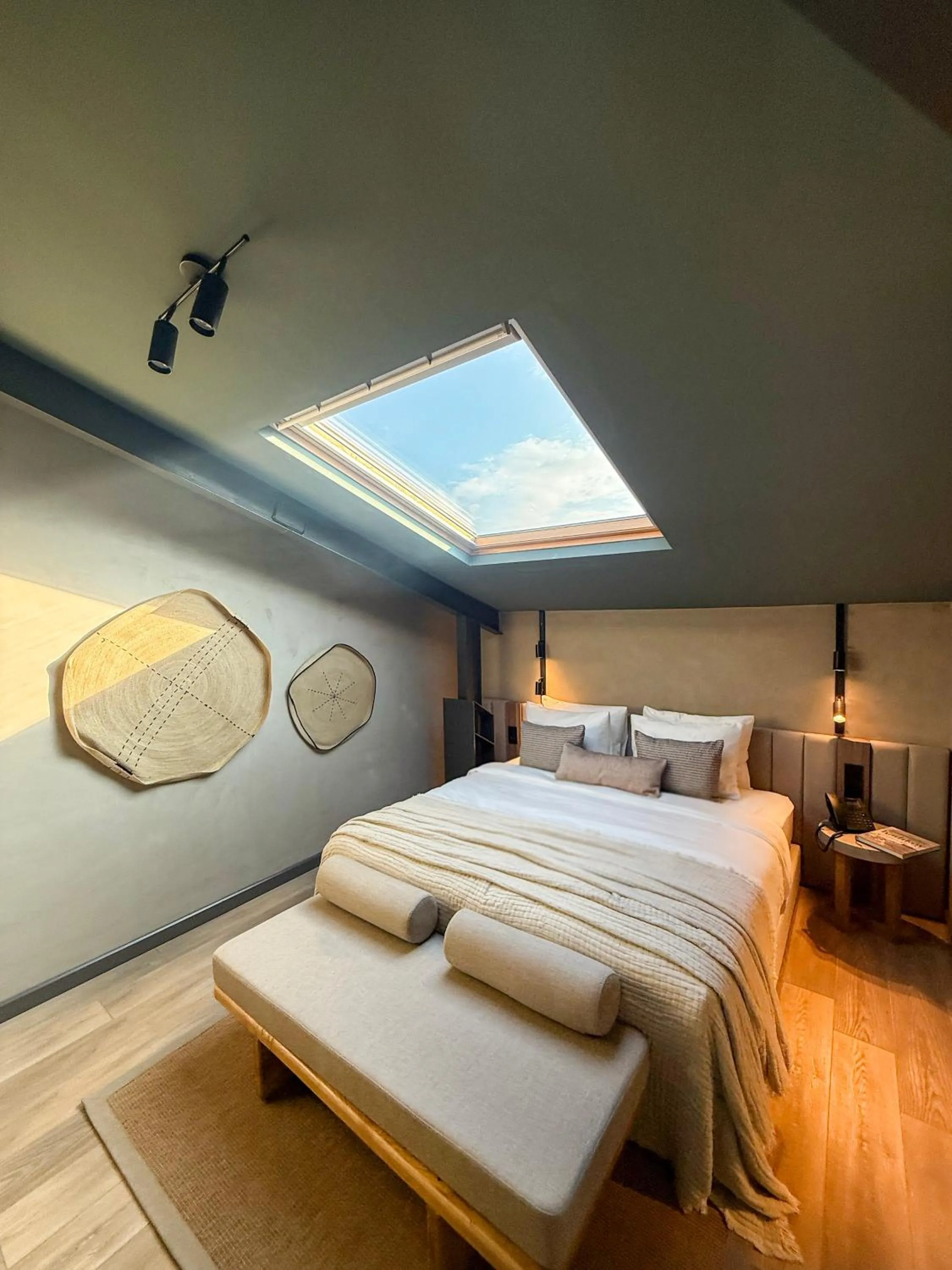 Bed in Lecole Hotel By Cityloft