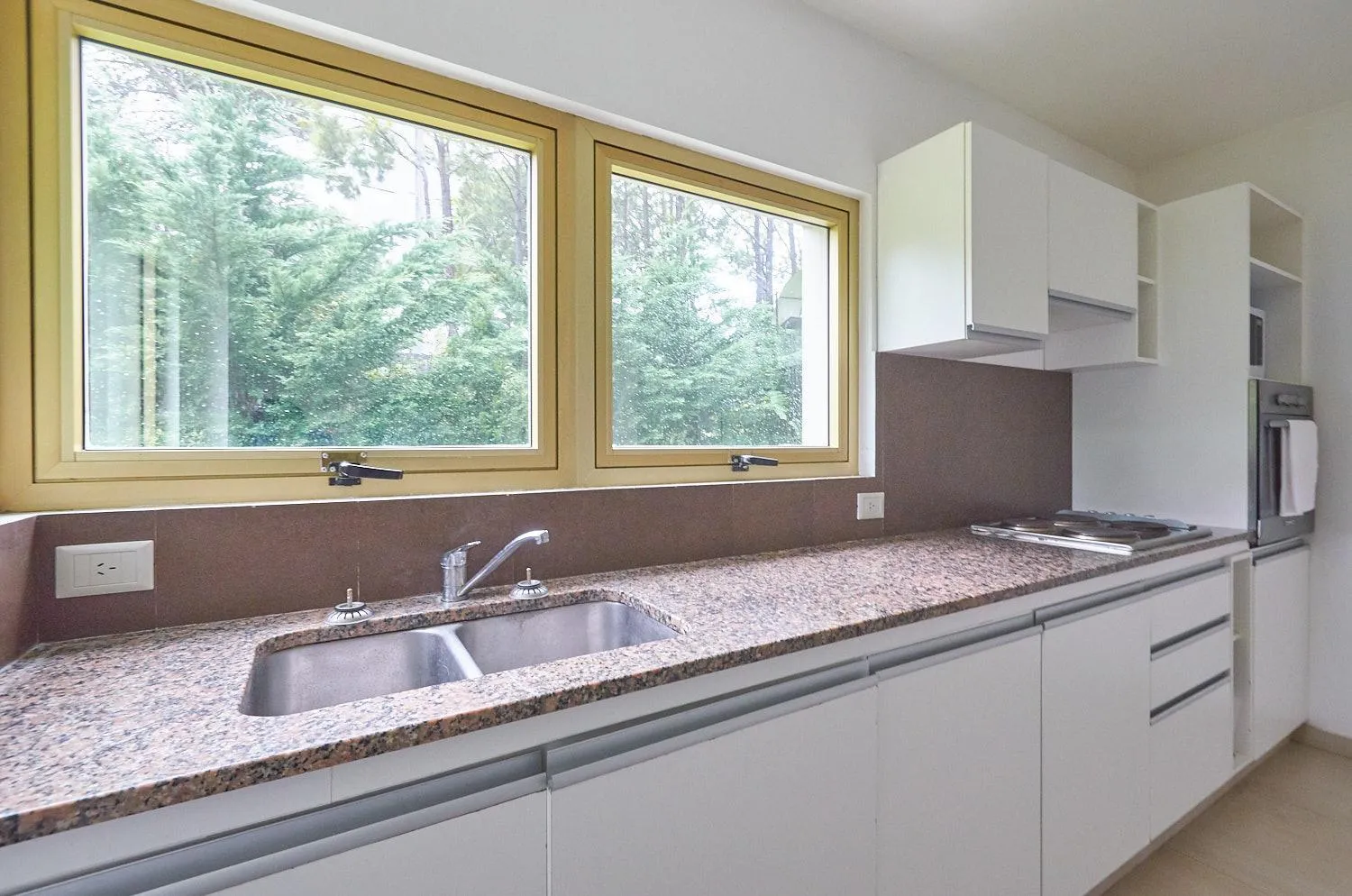 Kitchen or kitchenette in Albar Club de Mar