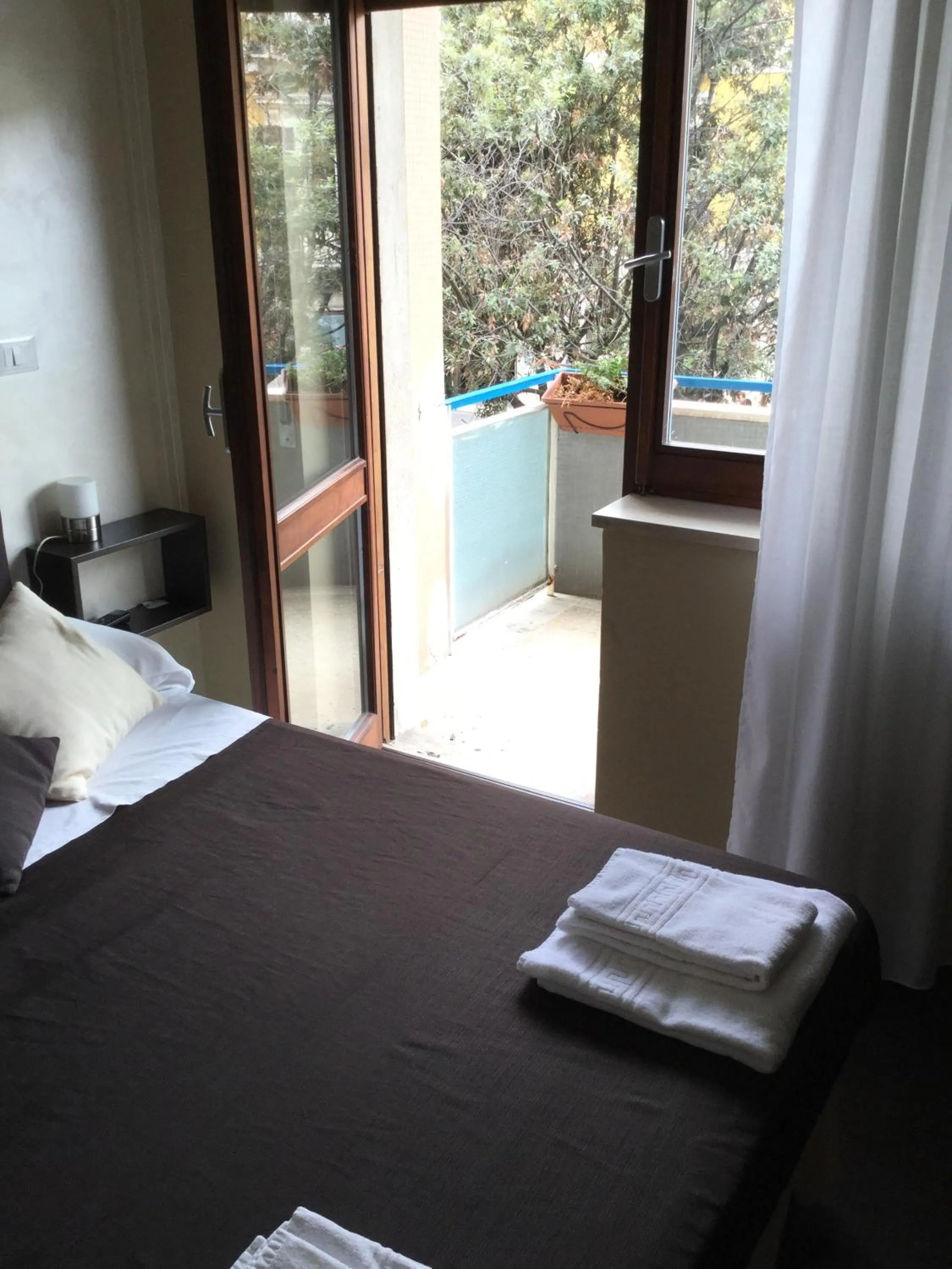 Balcony/Terrace, Bed in Domus Corso Umberto 18 B&B