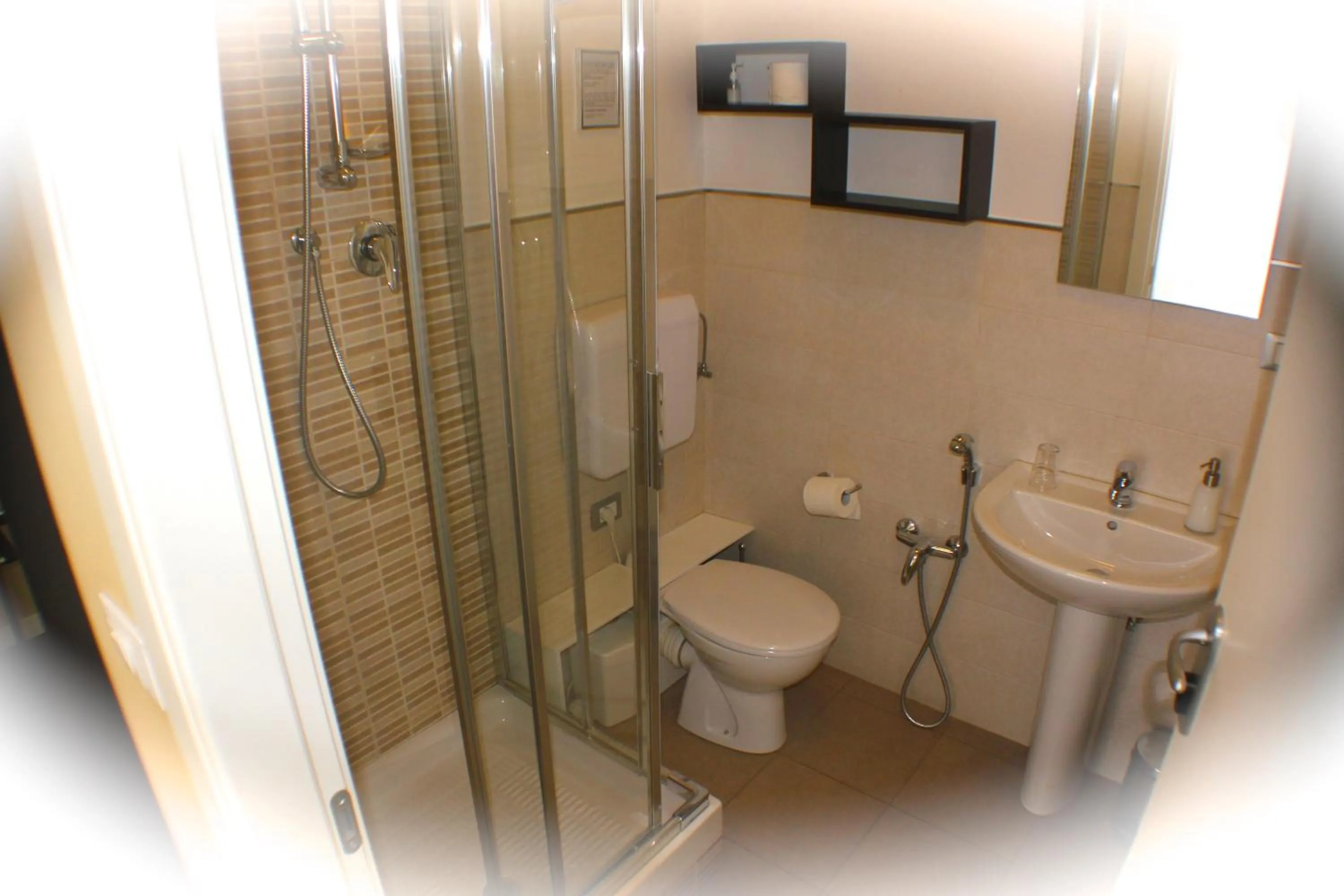 Bathroom in Domus Corso Umberto 18 B&B