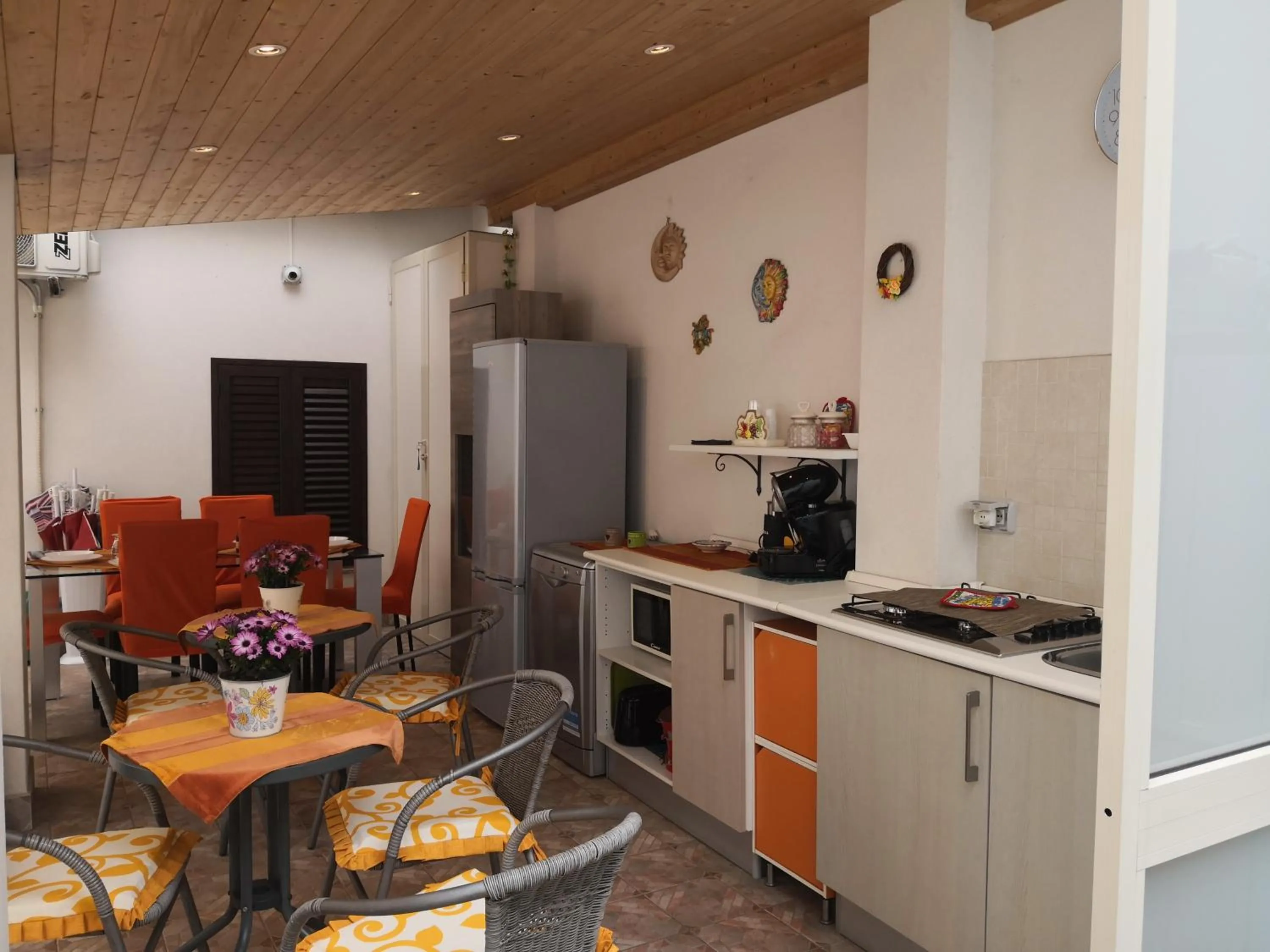 Kitchen or kitchenette in SeleneBeach B&B