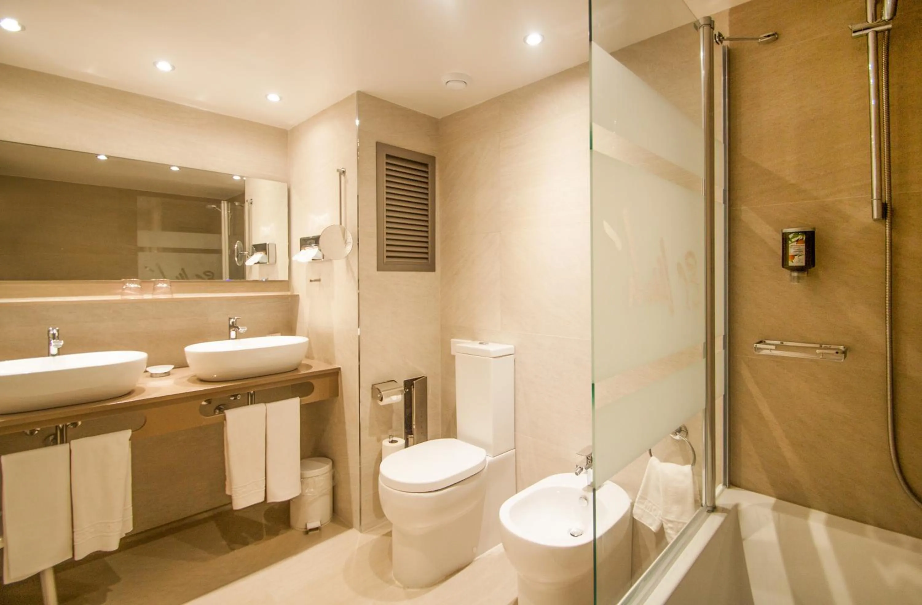 Toilet in Es Moli Hotel