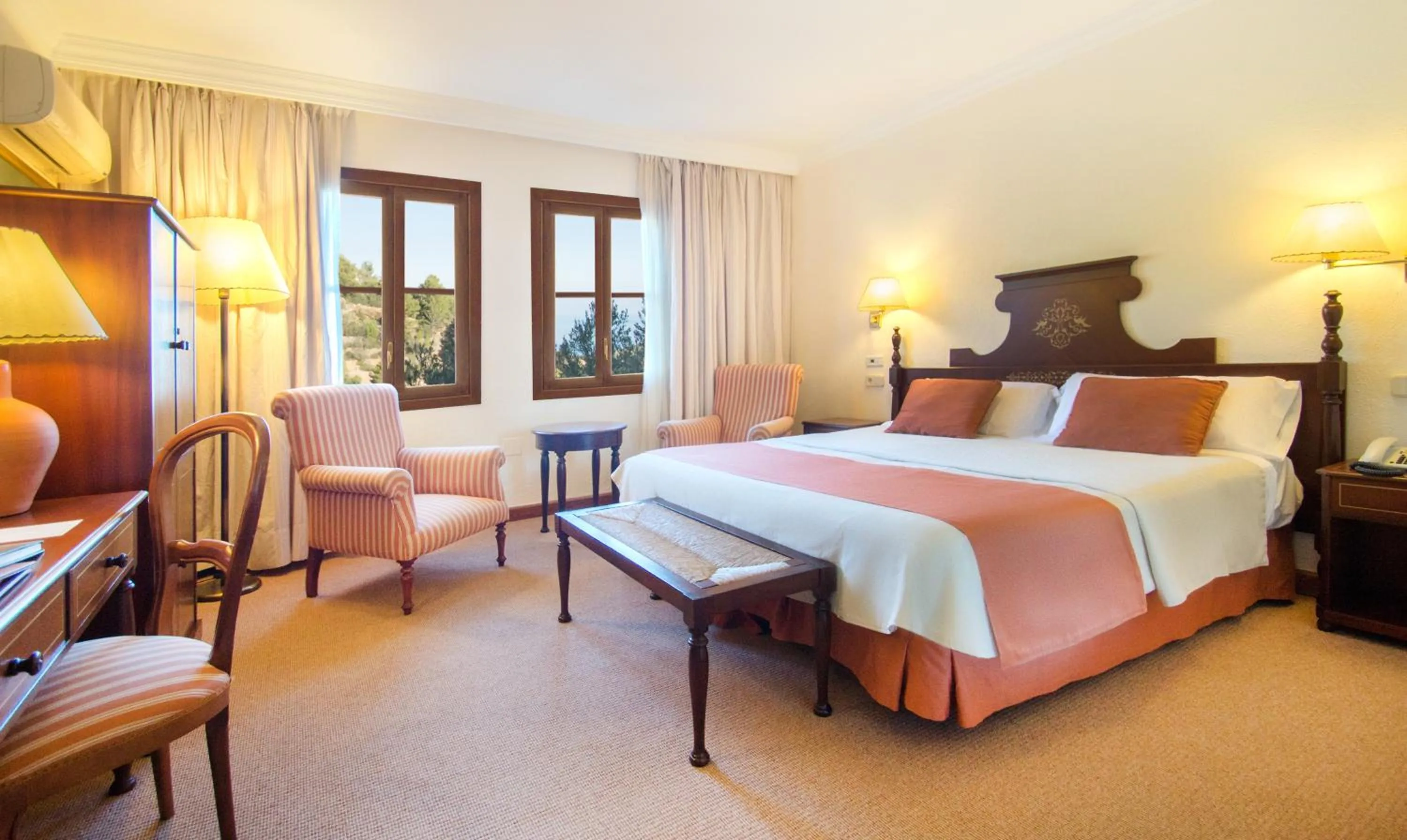 Bed in Es Moli Hotel