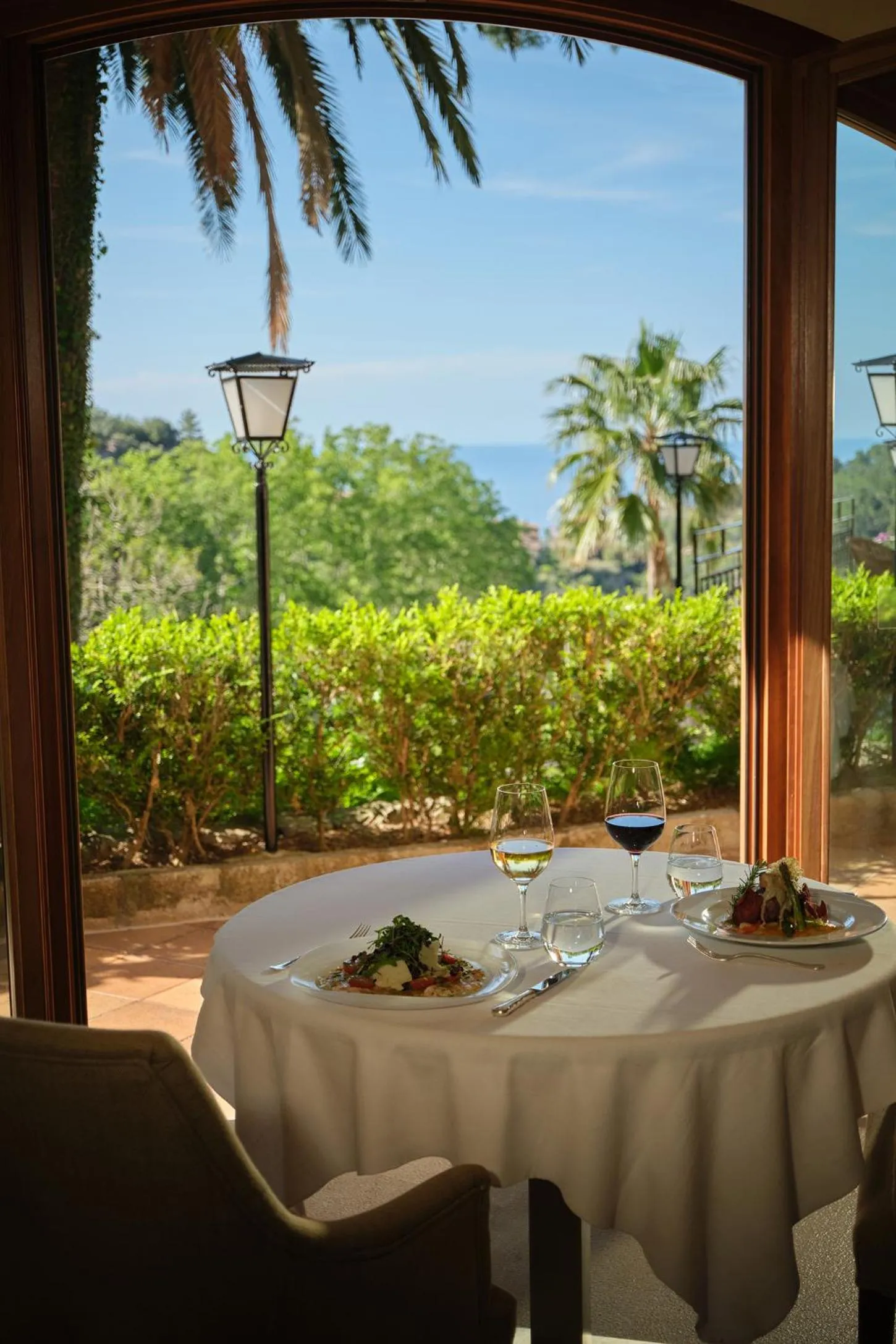 Restaurant/places to eat in Es Moli Hotel