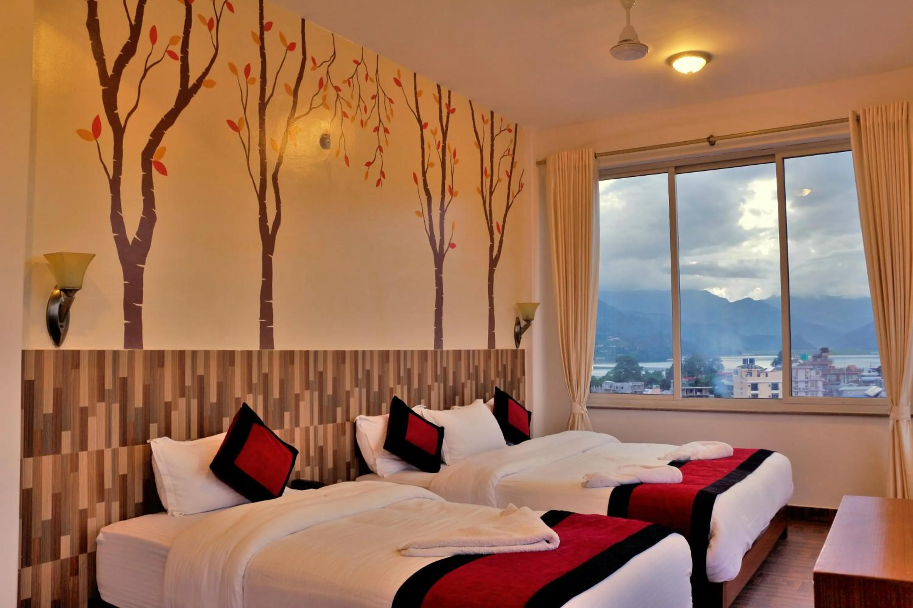 Photo of the whole room, Bed in Hotel City Inn - Mountain View